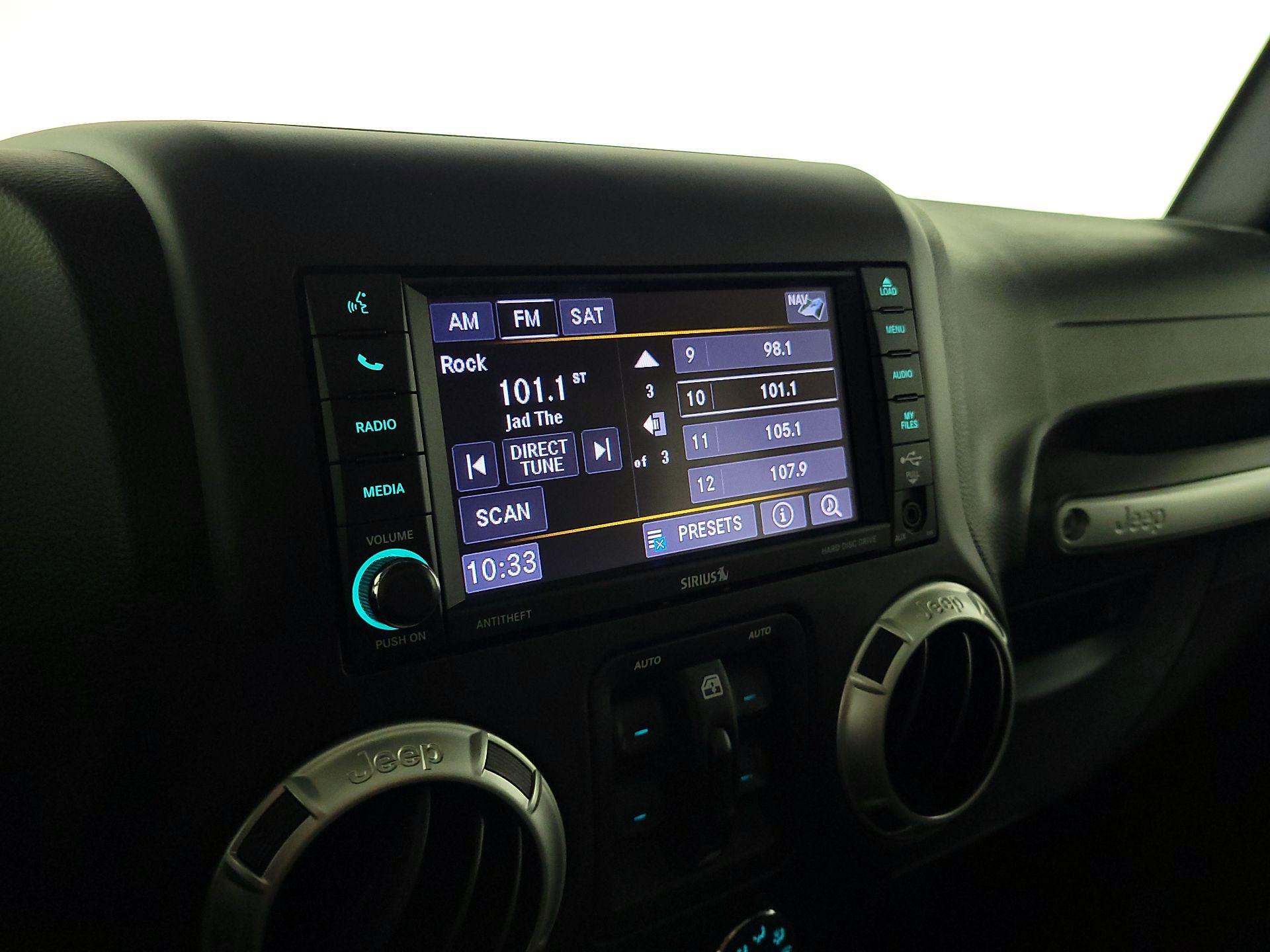 Thumbnail: 2018 Jeep Wrangler - 14