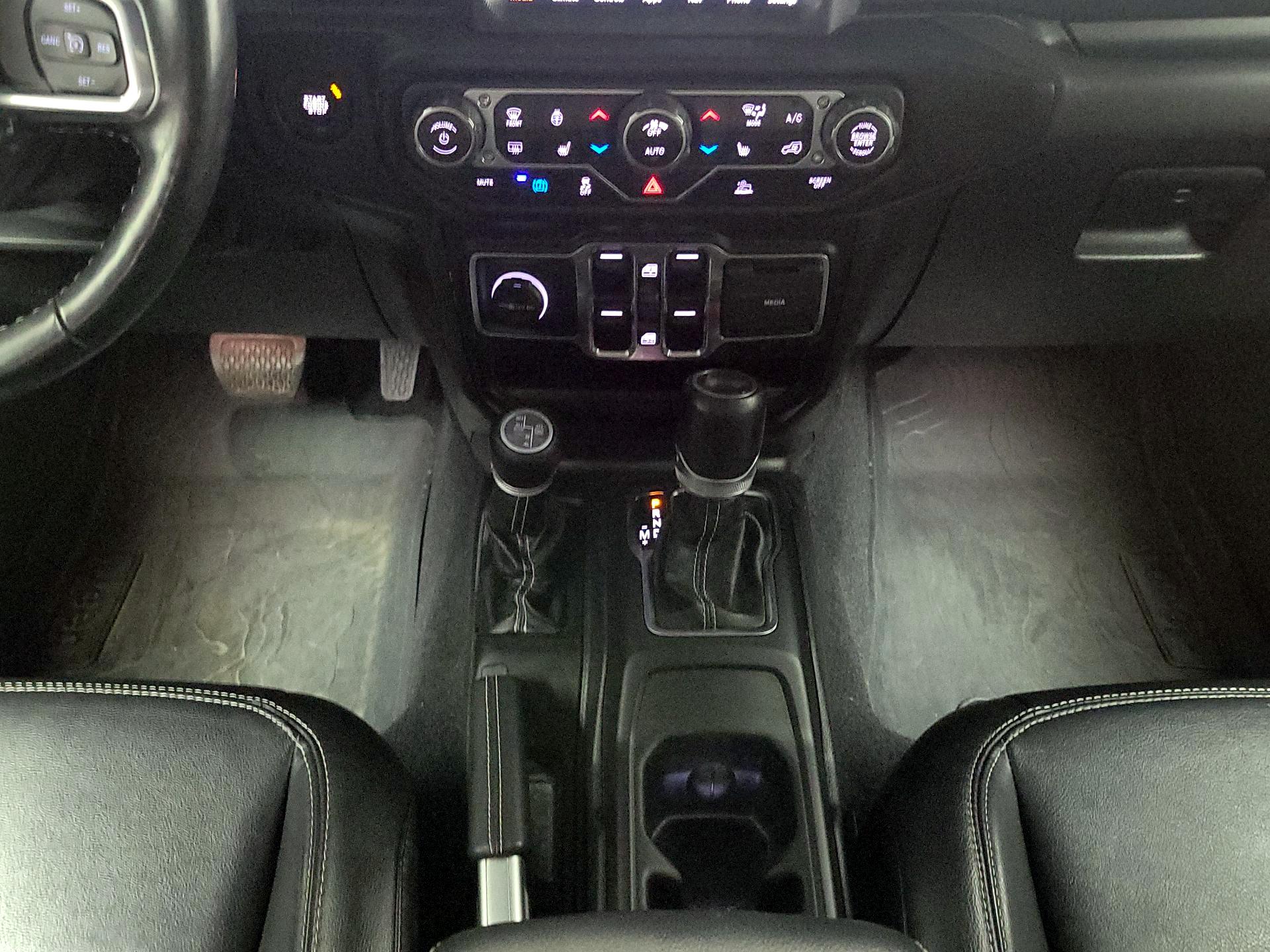 Thumbnail: 2021 Jeep Wrangler - 18
