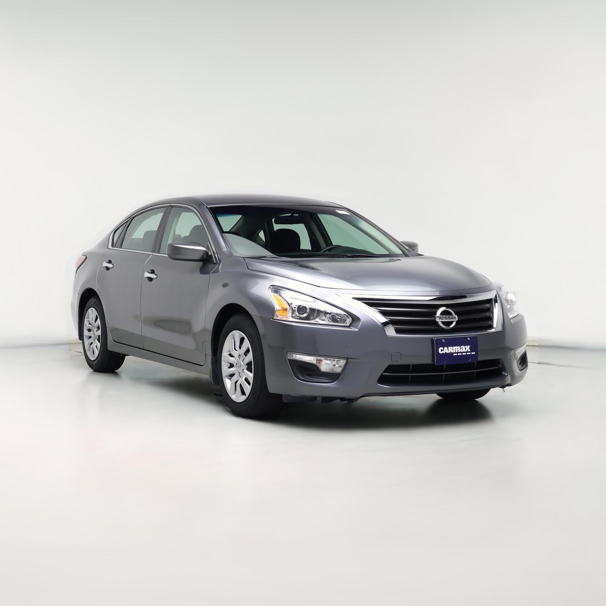 Thumbnail: 2015 Nissan Altima - 1