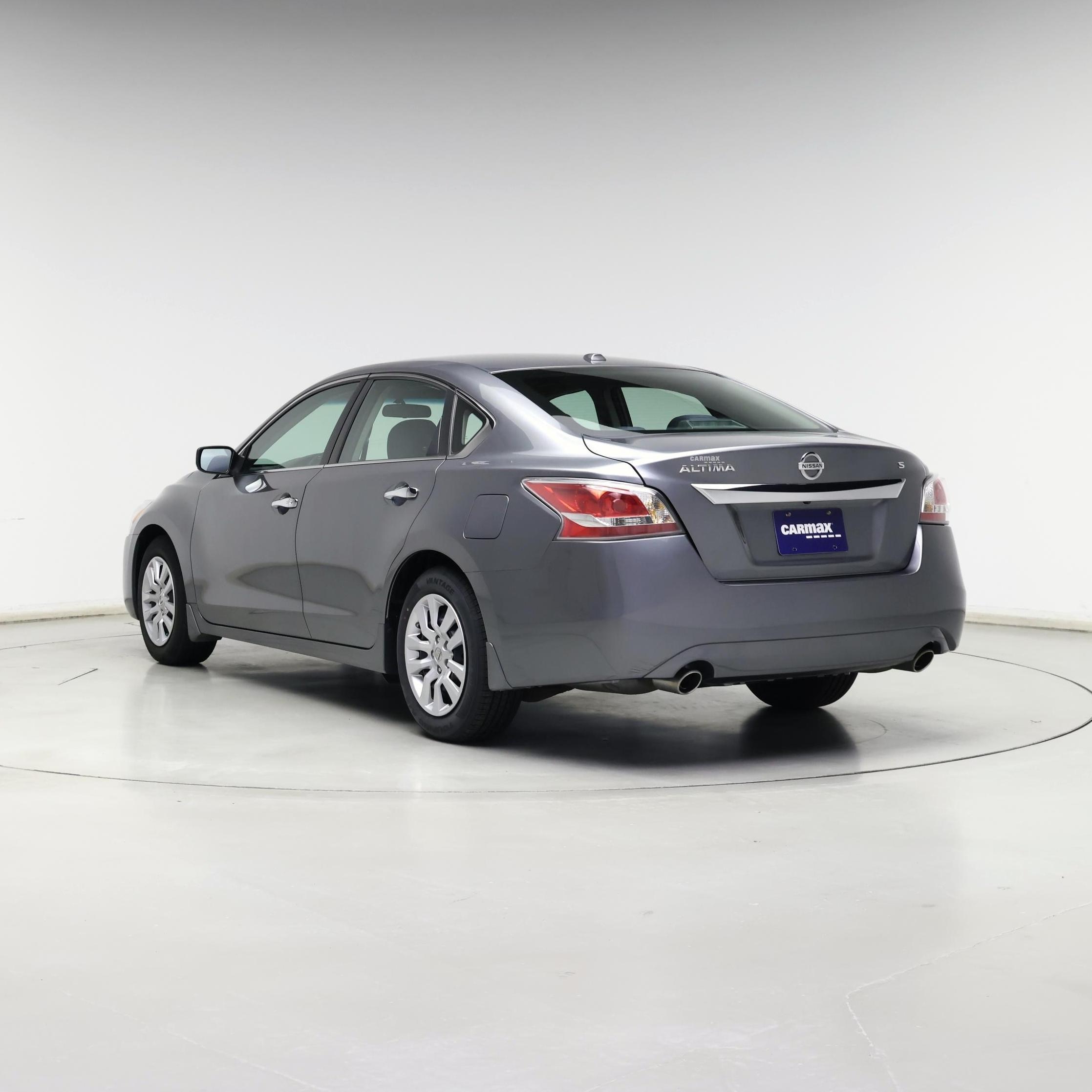 Thumbnail: 2015 Nissan Altima - 2