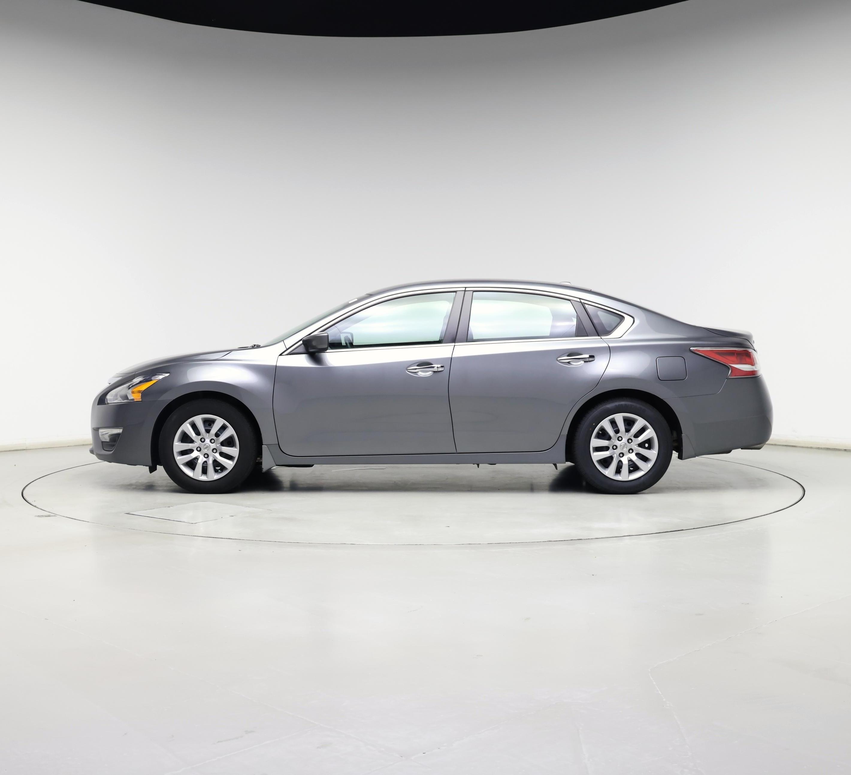 Thumbnail: 2015 Nissan Altima - 3