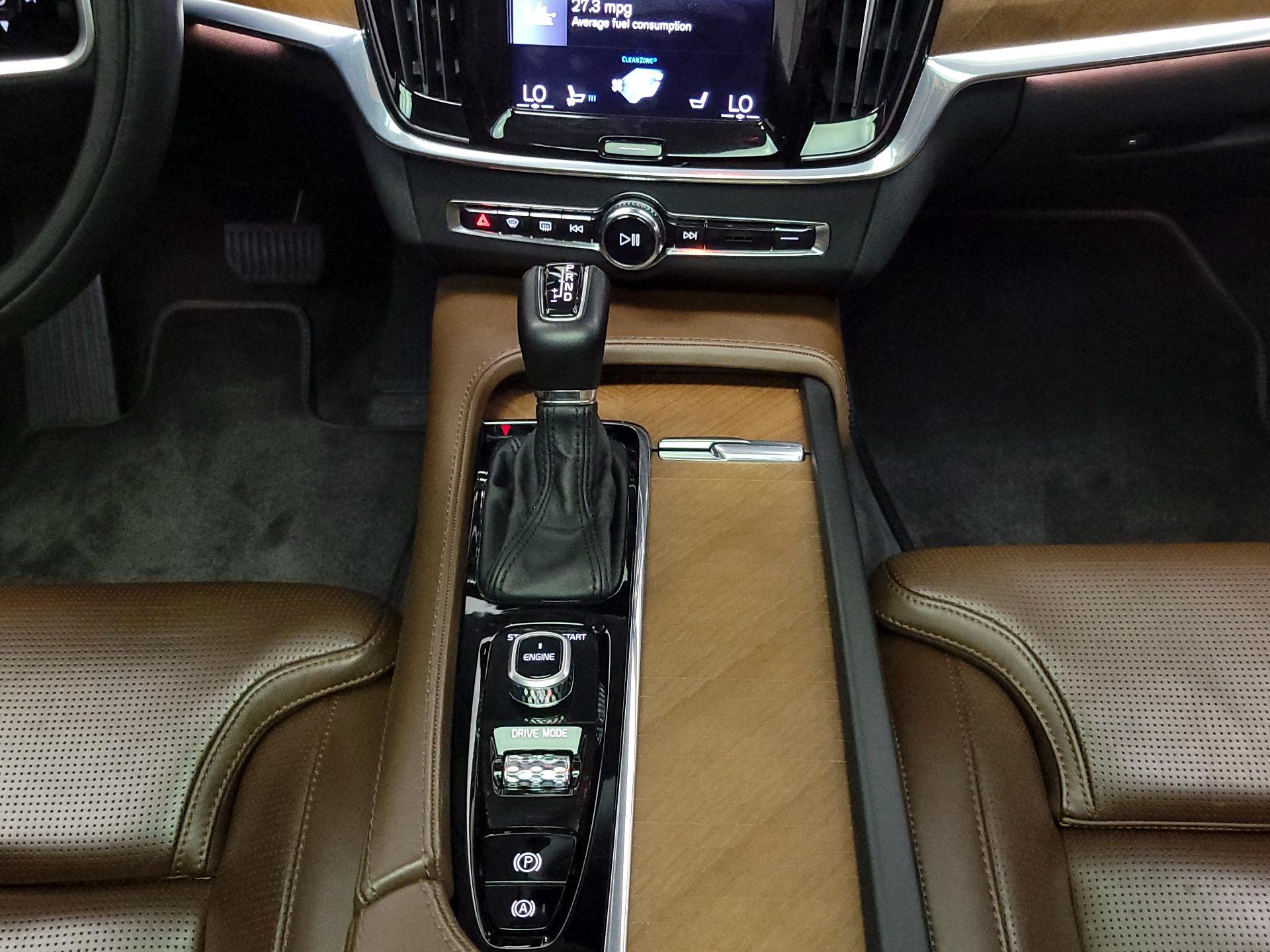 Thumbnail: 2018 Volvo S90 - 18