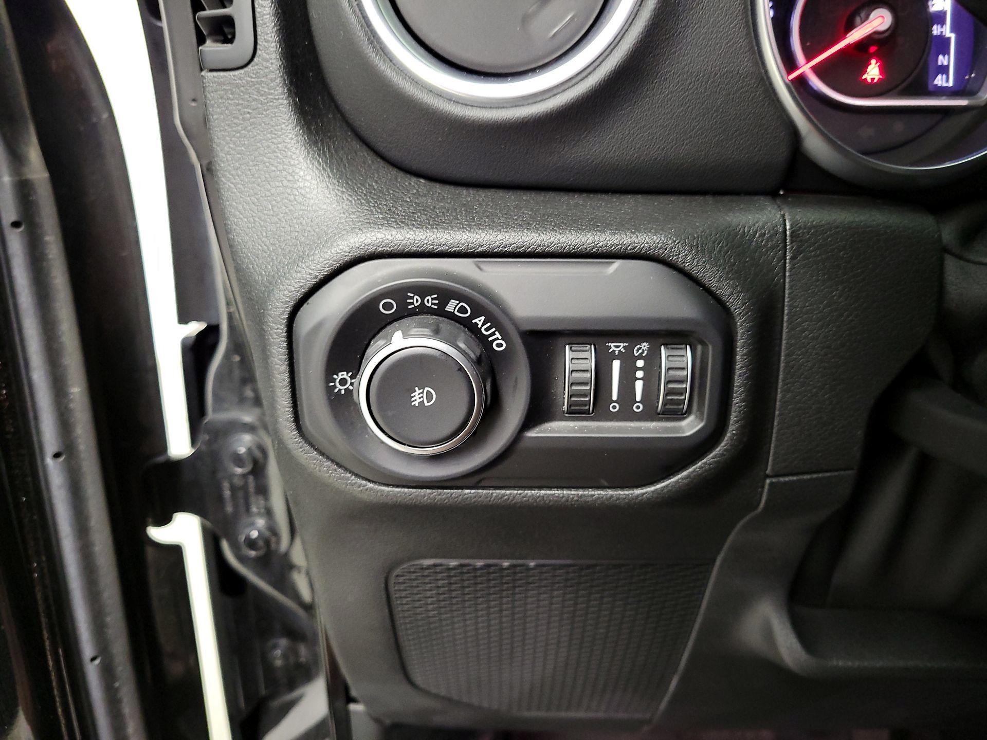 Thumbnail: 2020 Jeep Wrangler - 13