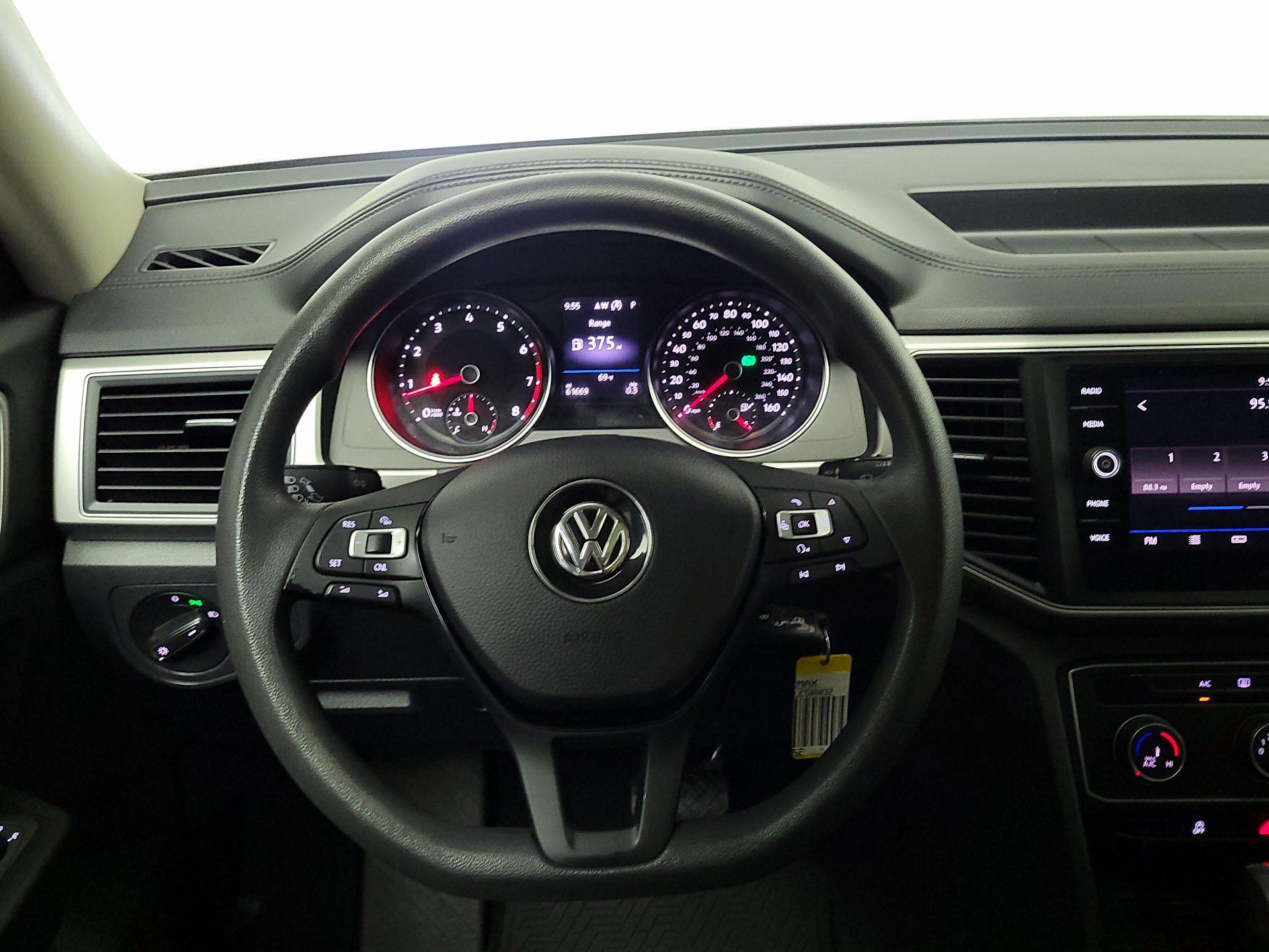 Thumbnail: 2018 Volkswagen Atlas - 10