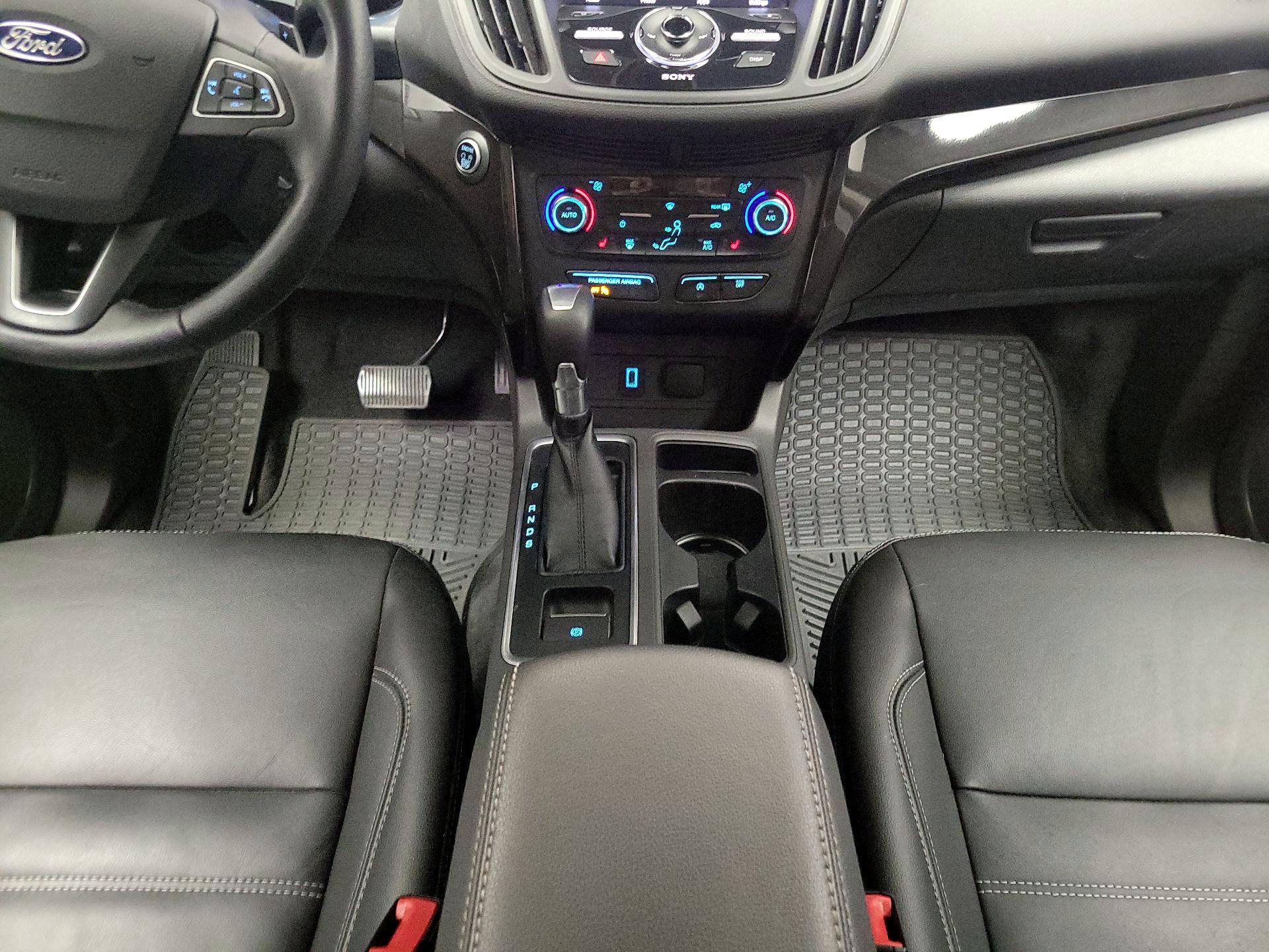 Thumbnail: 2017 Ford Escape - 17