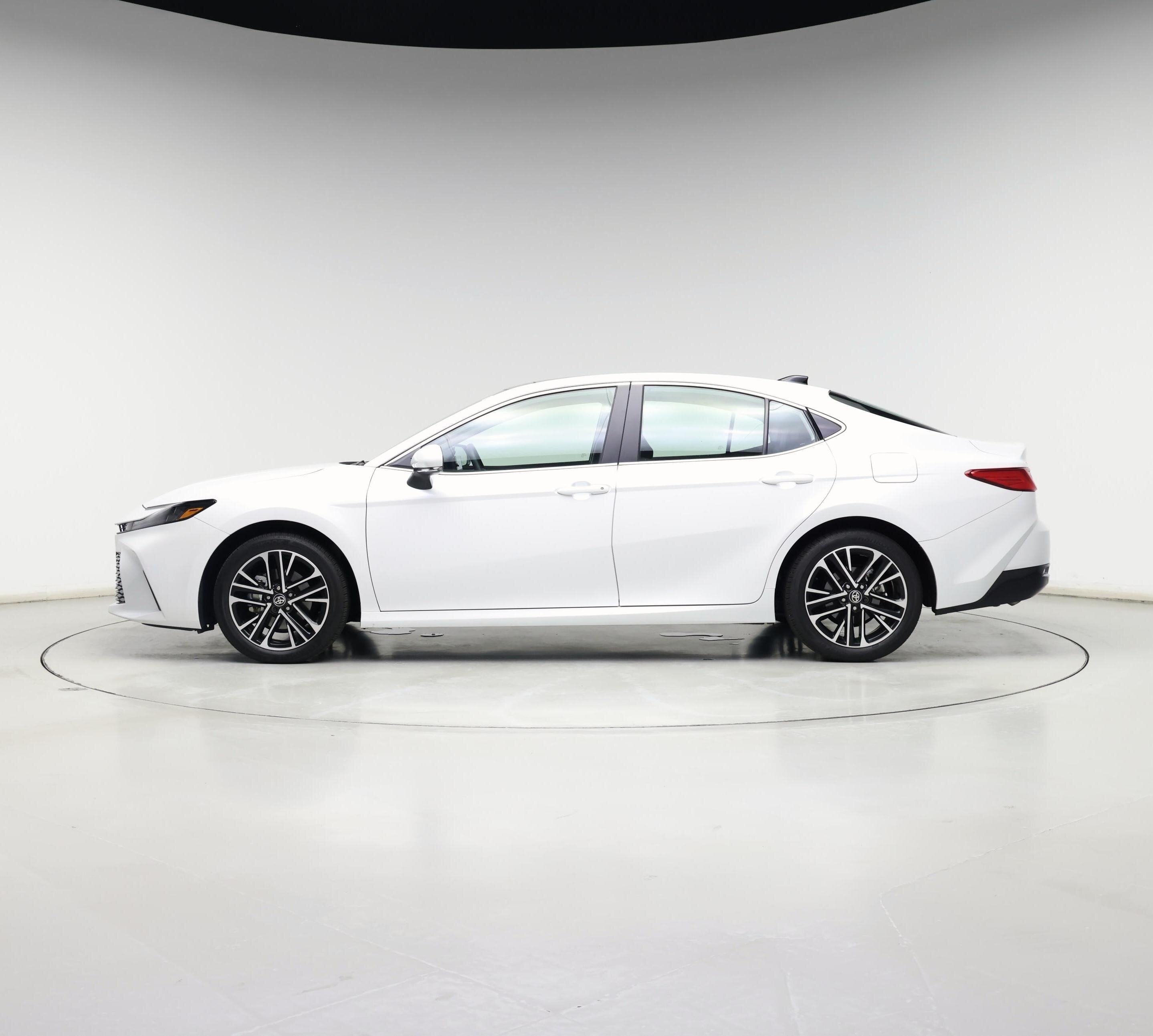 Thumbnail: 2025 Toyota Camry - 3
