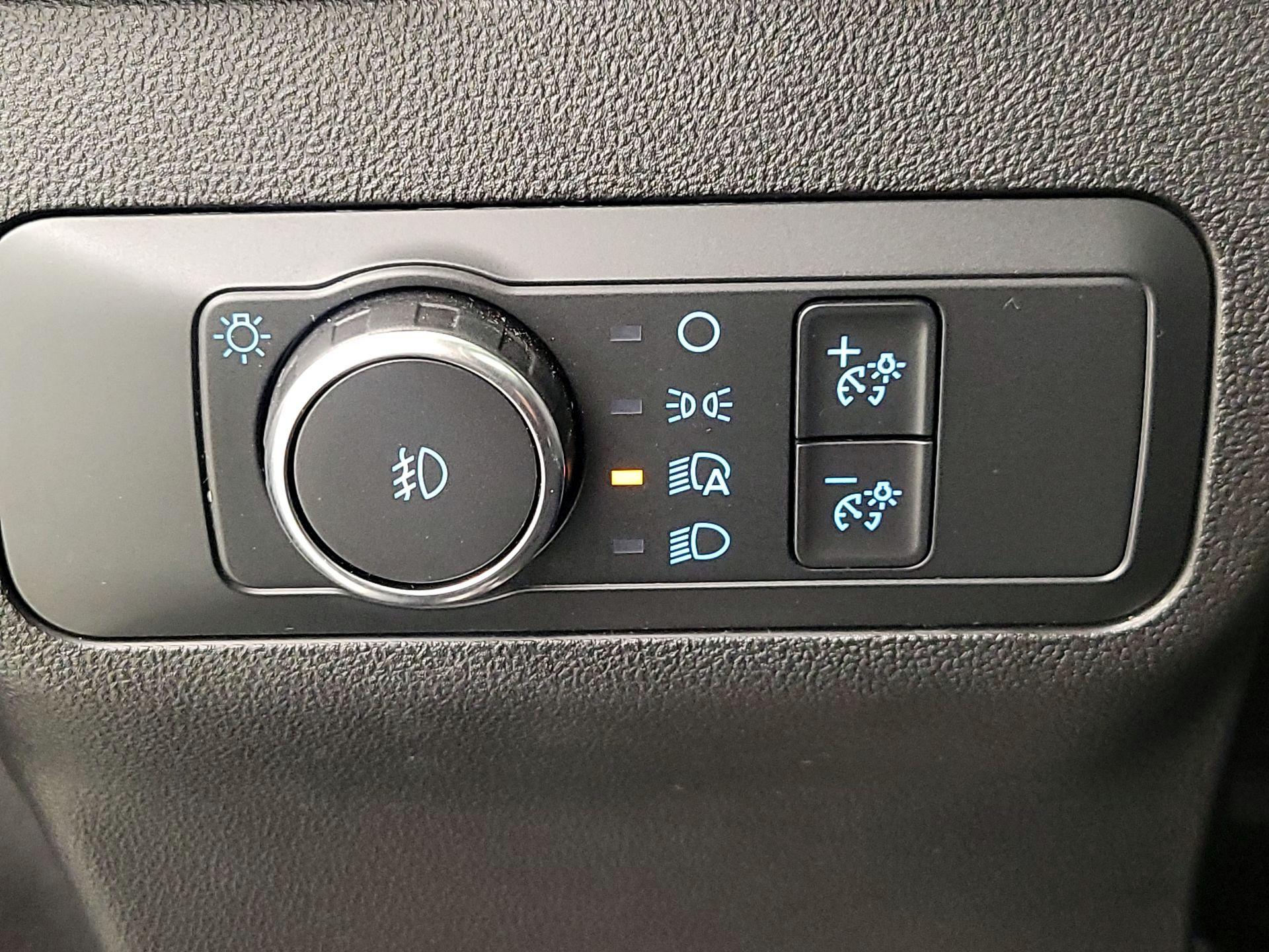 Thumbnail: 2021 Ford Bronco Sport - 13