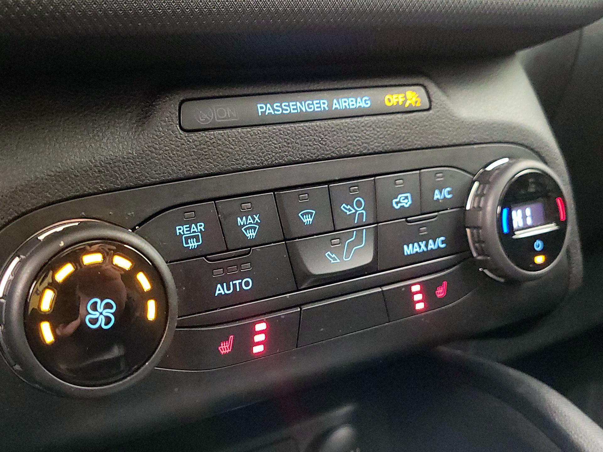 Thumbnail: 2021 Ford Bronco Sport - 16