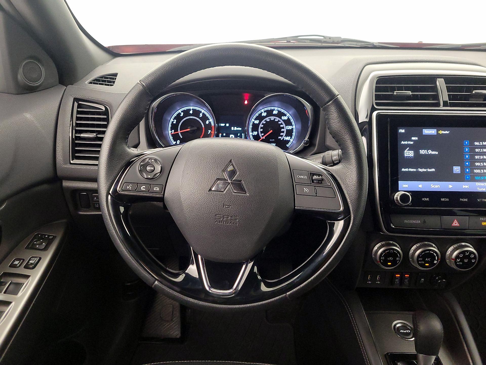 Thumbnail: 2023 Mitsubishi Outlander Sport - 10