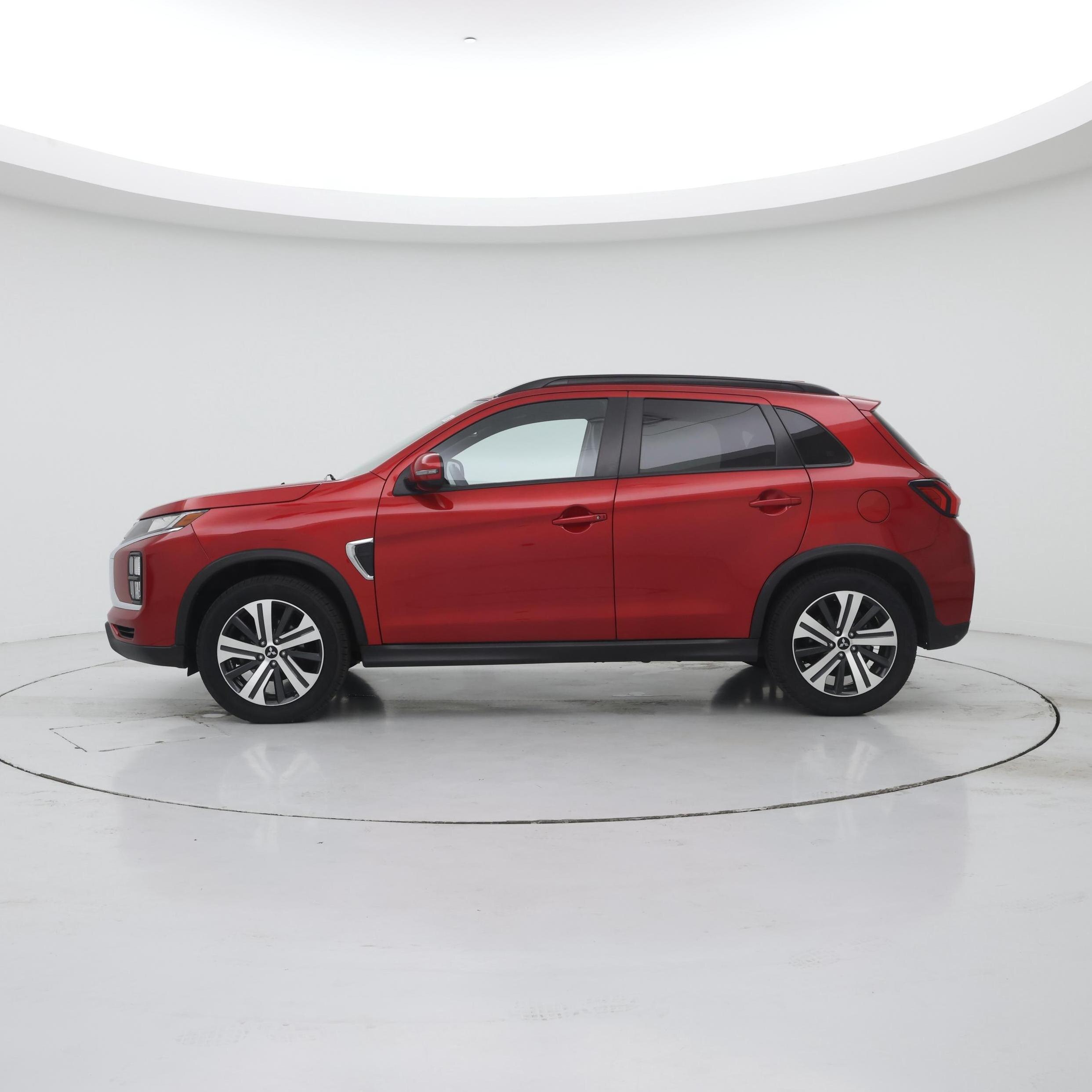 Thumbnail: 2023 Mitsubishi Outlander Sport - 3