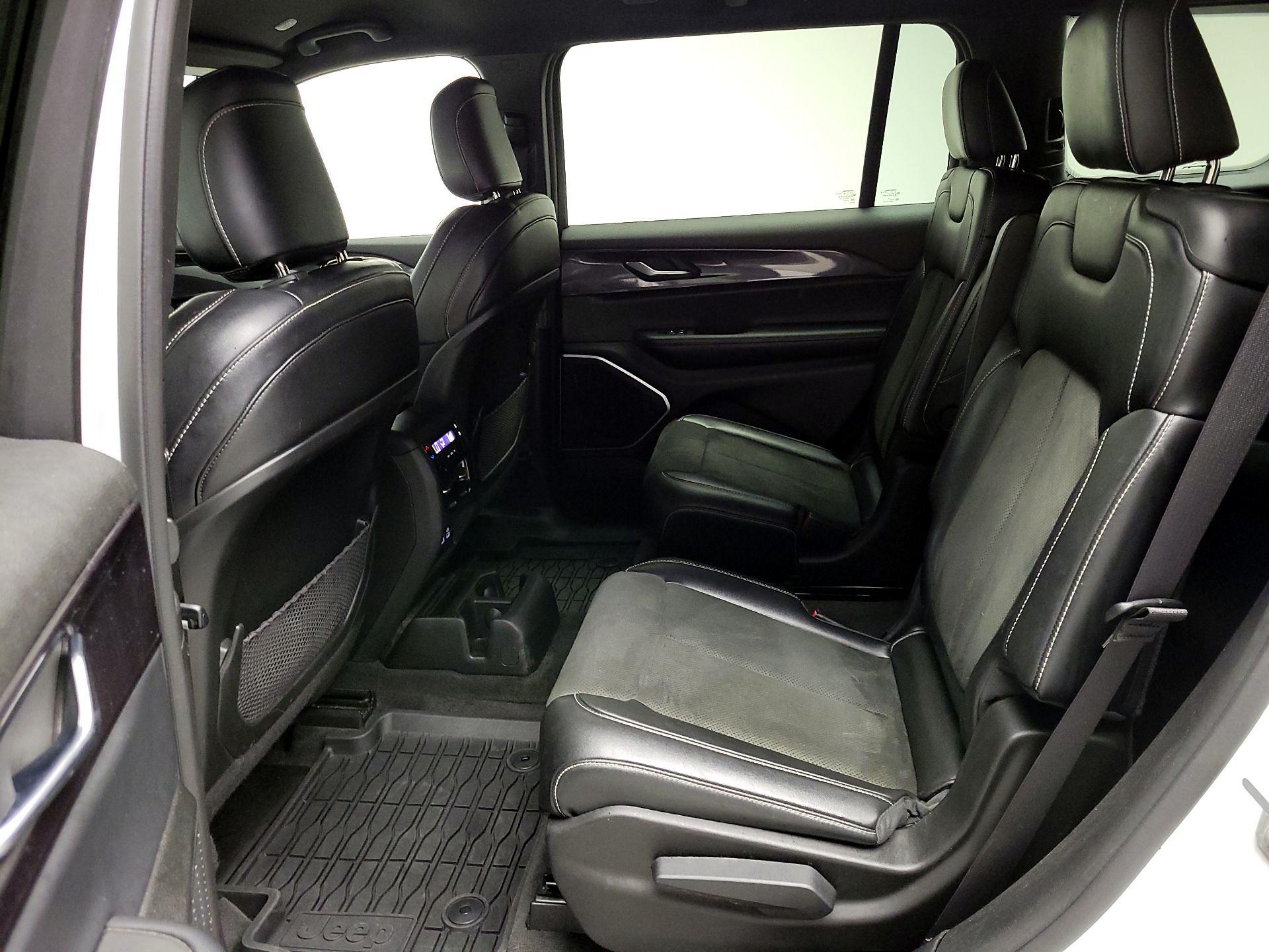Thumbnail: 2021 Jeep Grand Cherokee L - 19