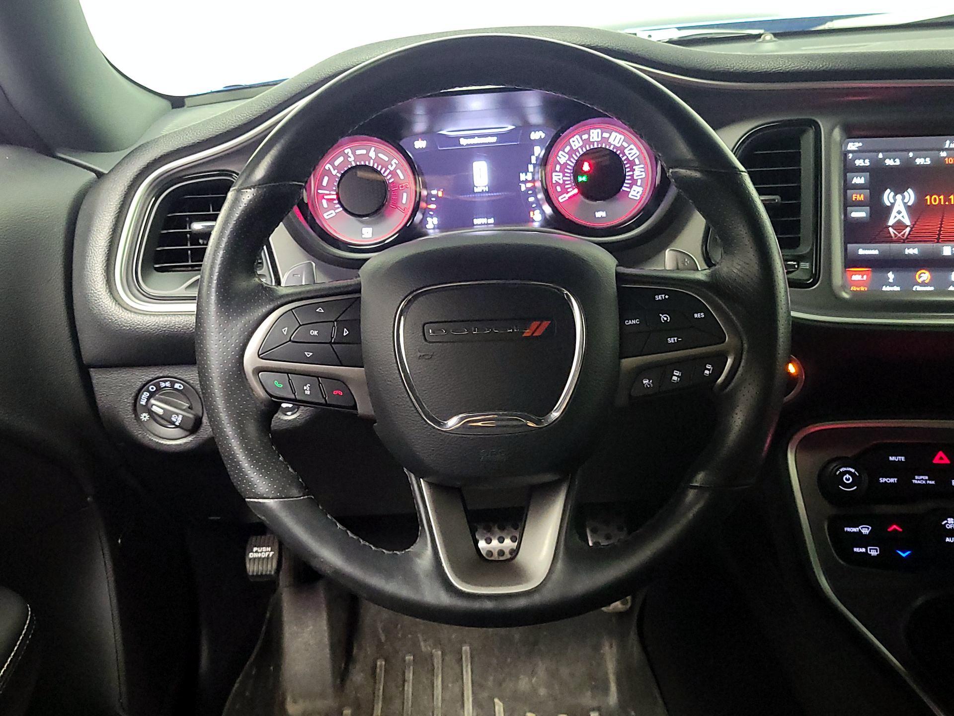 Thumbnail: 2019 Dodge Challenger - 10