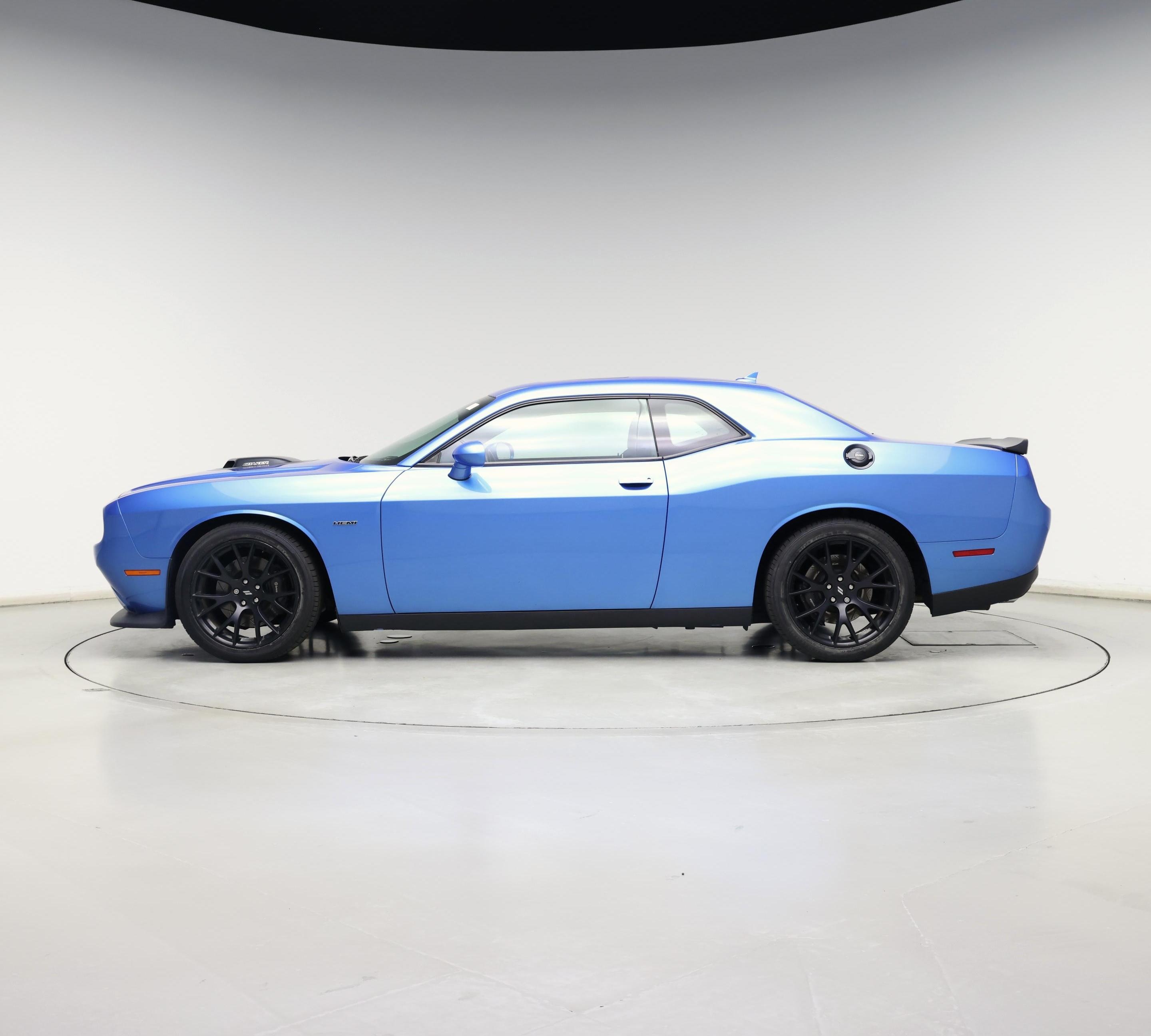 Thumbnail: 2019 Dodge Challenger - 3
