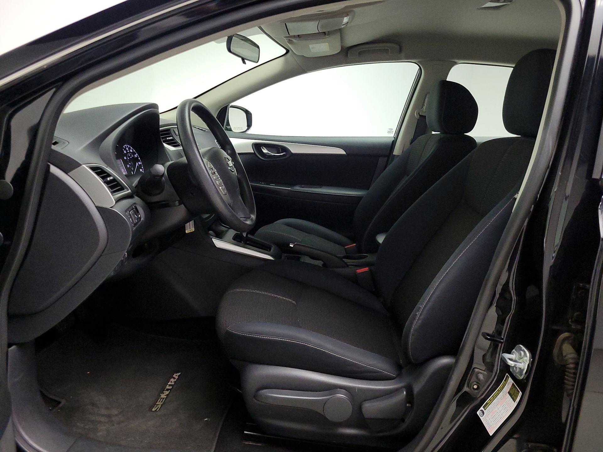 Thumbnail: 2017 Nissan Sentra - 11
