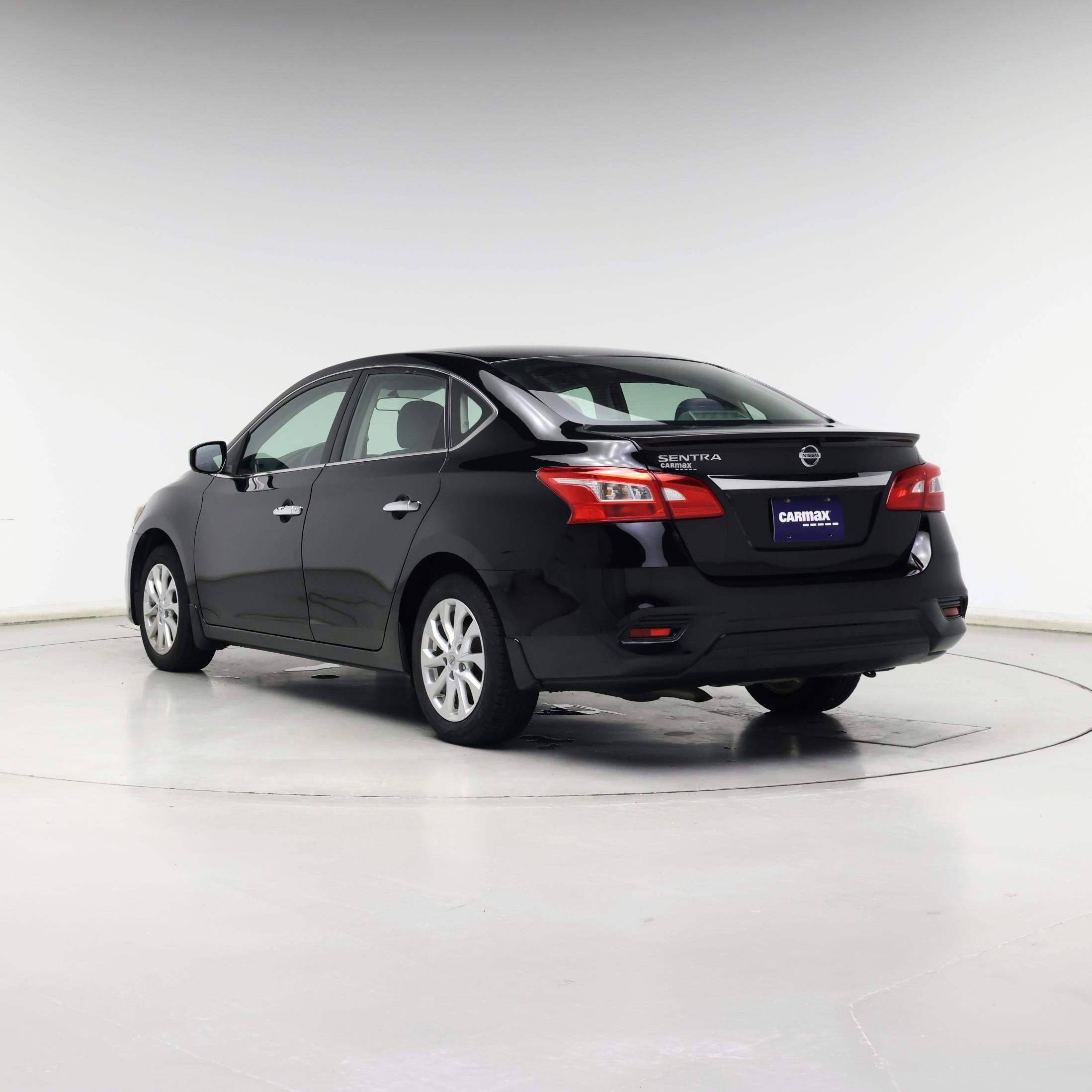 Thumbnail: 2017 Nissan Sentra - 2