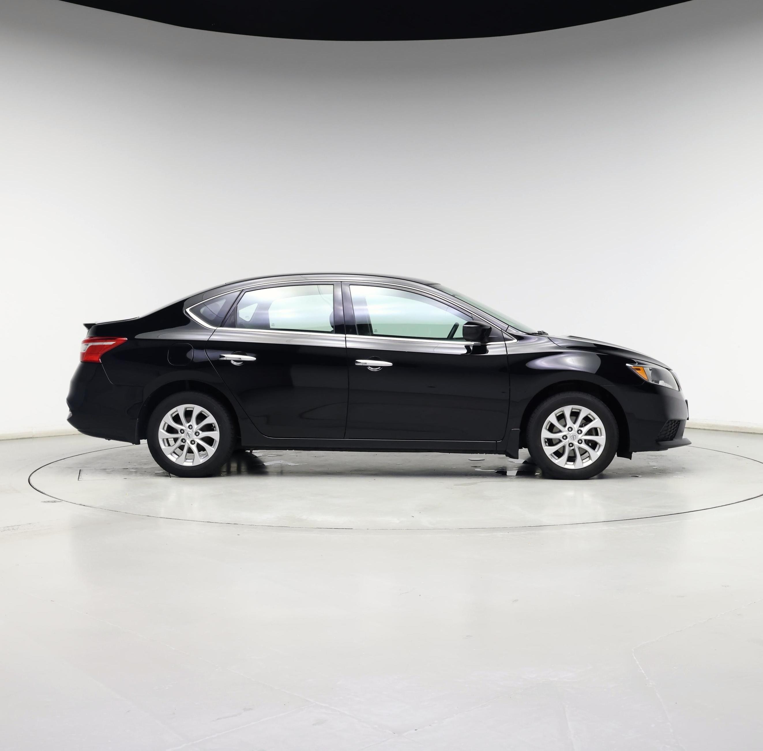 Thumbnail: 2017 Nissan Sentra - 7