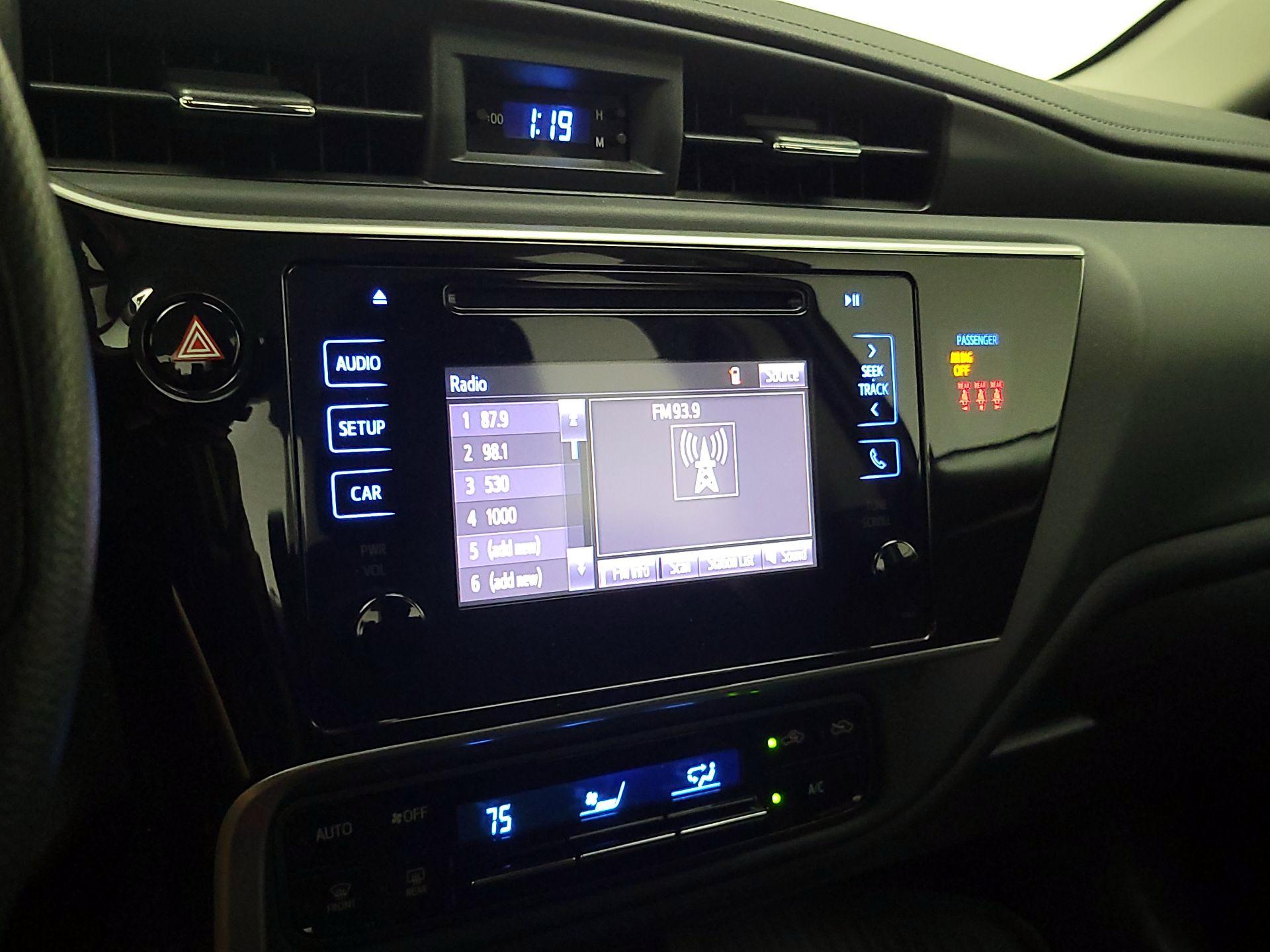 Thumbnail: 2019 Toyota Corolla - 15