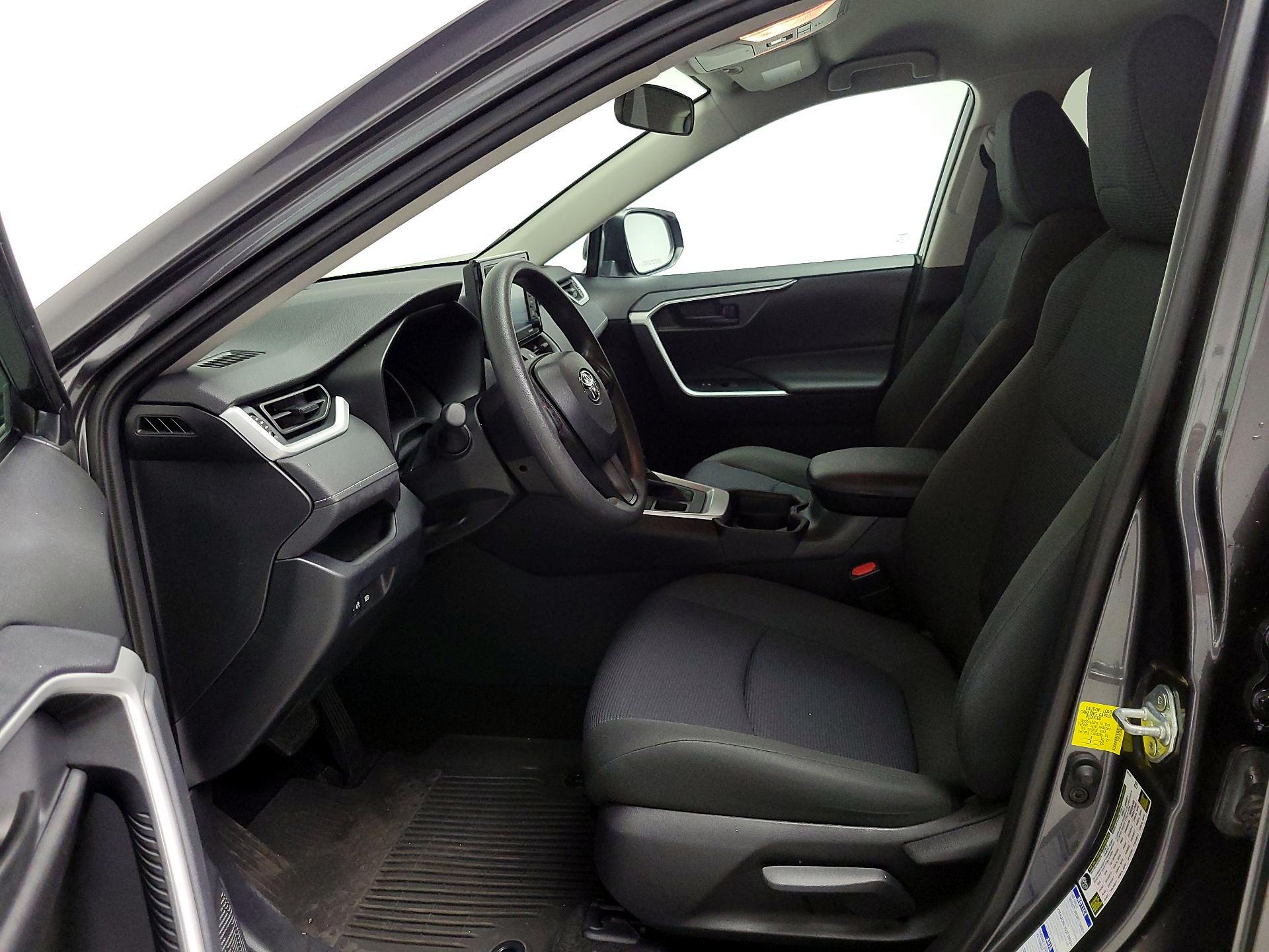 Thumbnail: 2021 Toyota RAV4 - 11