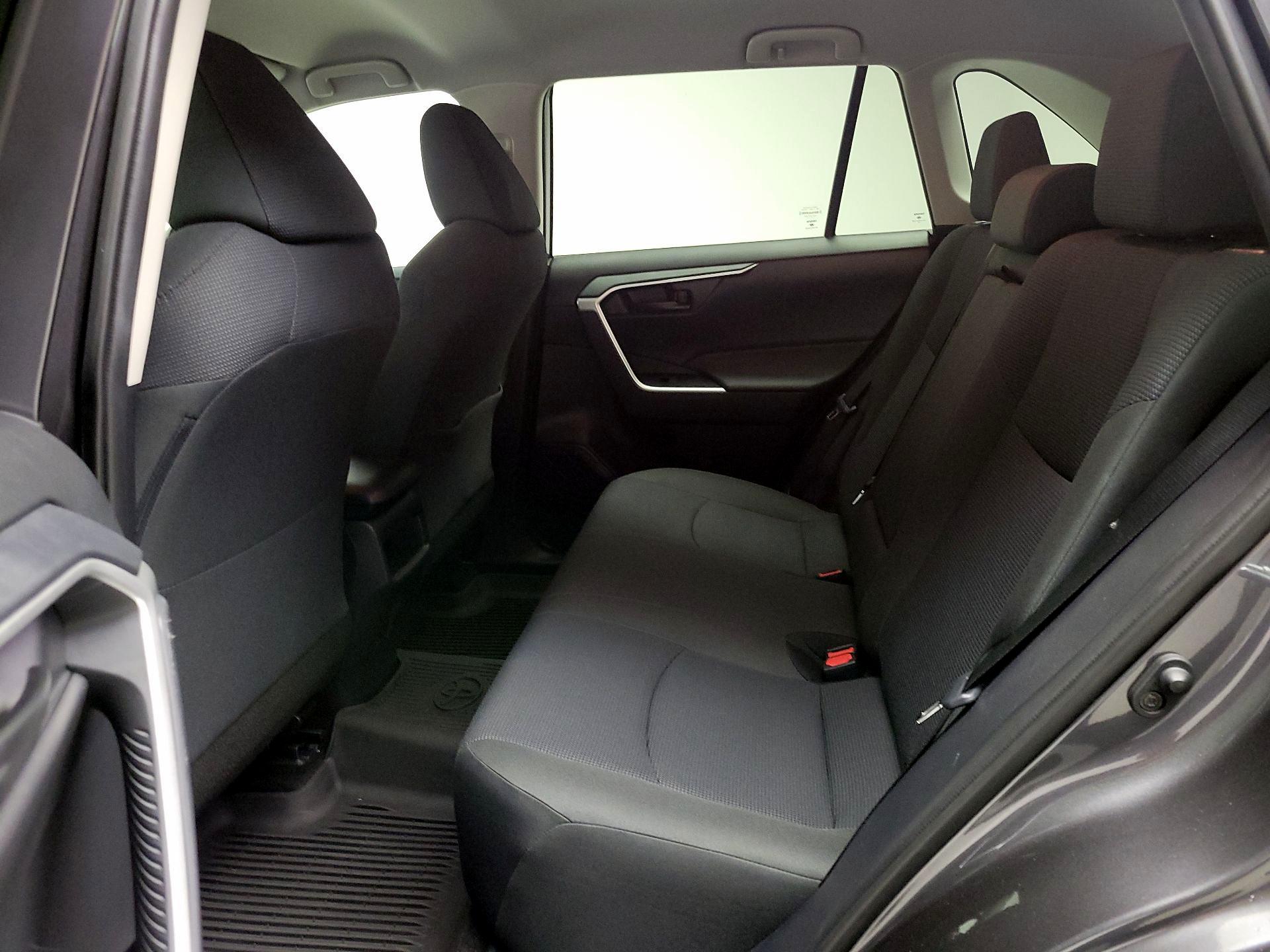 Thumbnail: 2021 Toyota RAV4 - 19