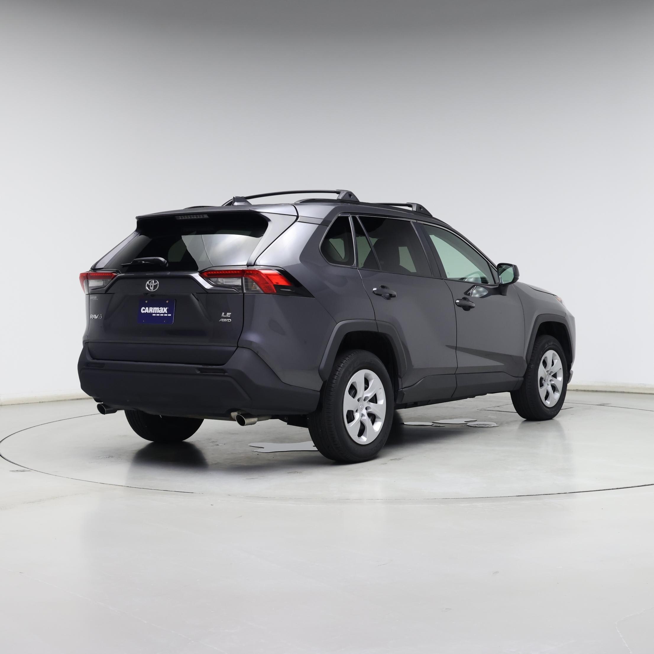 Thumbnail: 2021 Toyota RAV4 - 8