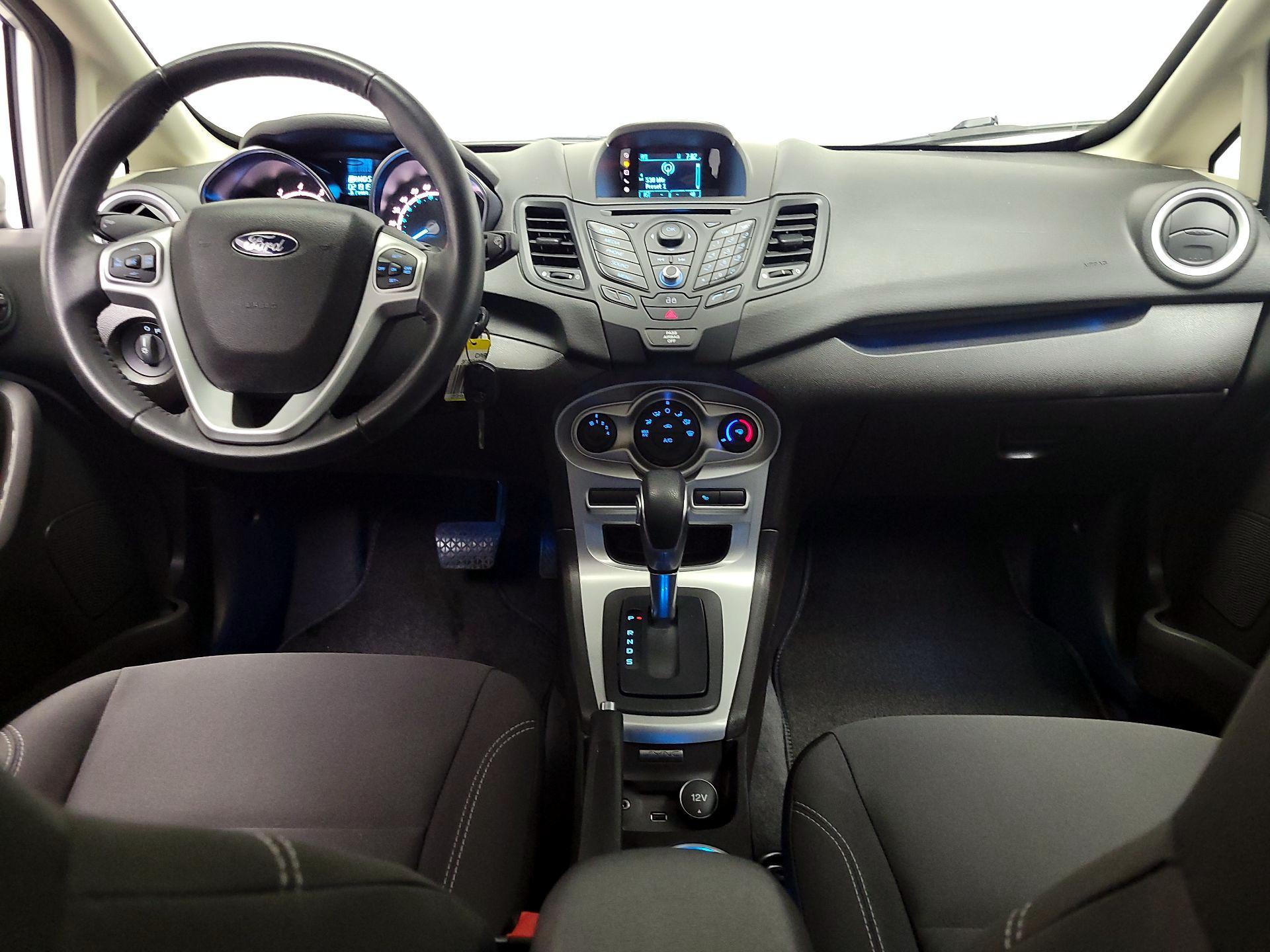 Thumbnail: 2015 Ford Fiesta - 9