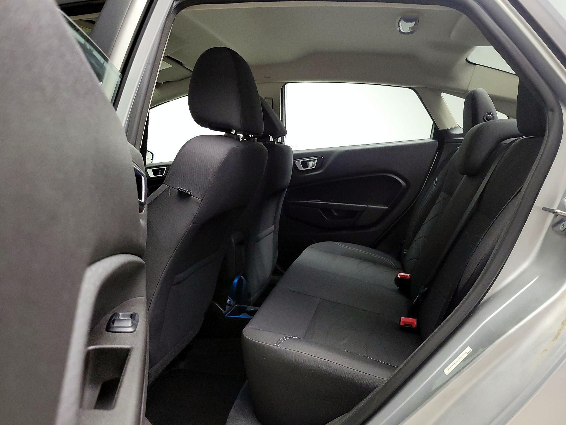 Thumbnail: 2015 Ford Fiesta - 18