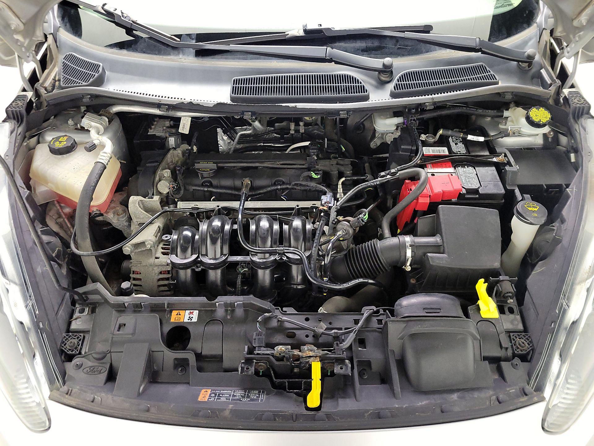 Thumbnail: 2015 Ford Fiesta - 20