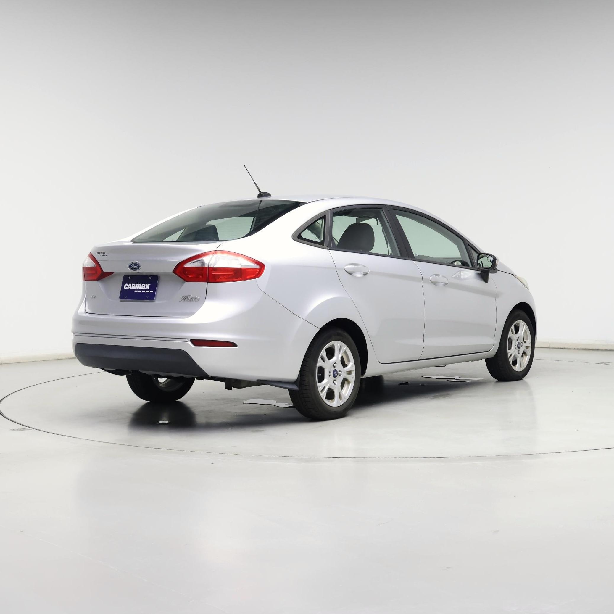 Thumbnail: 2015 Ford Fiesta - 8