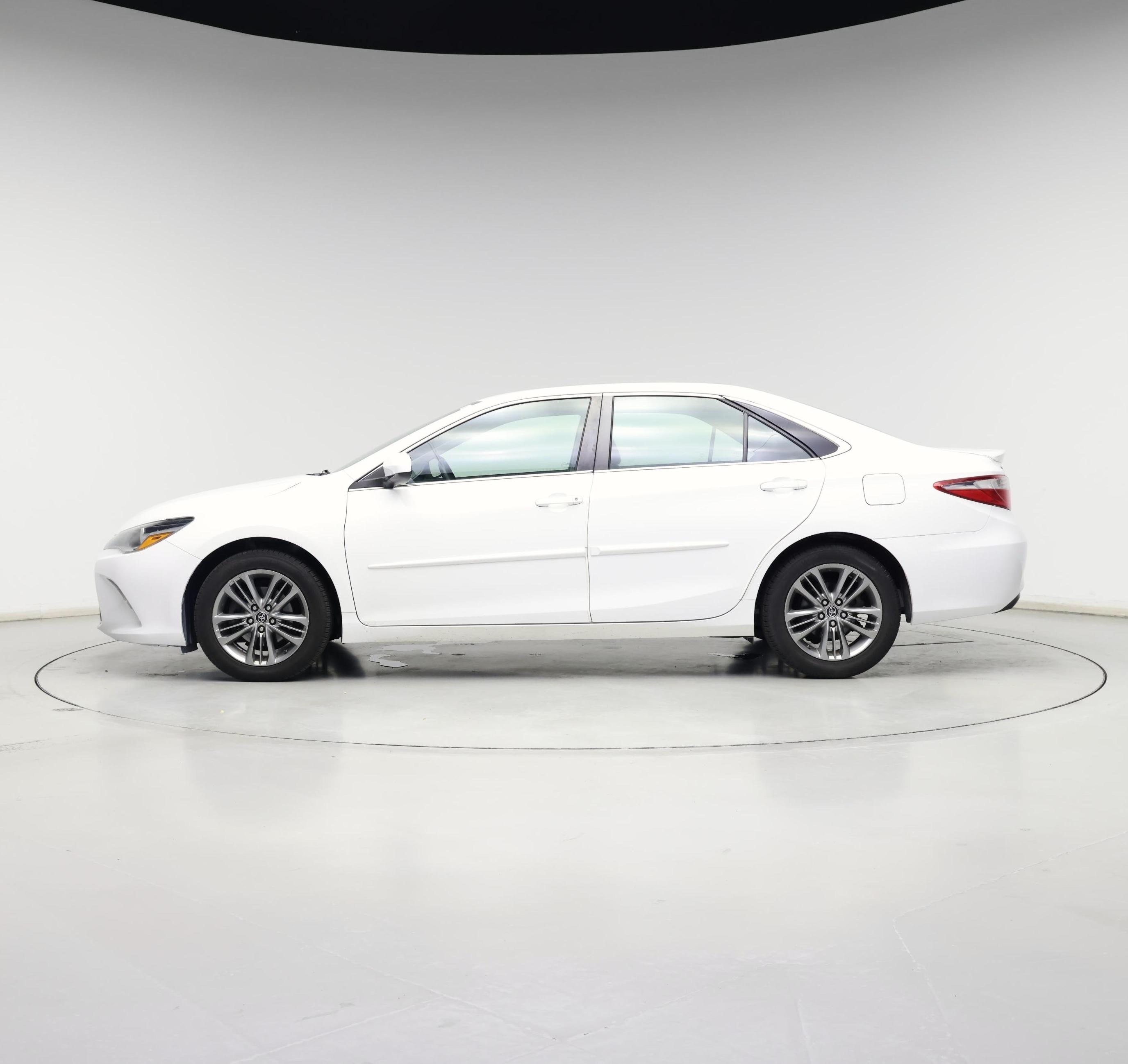 Thumbnail: 2015 Toyota Camry - 3