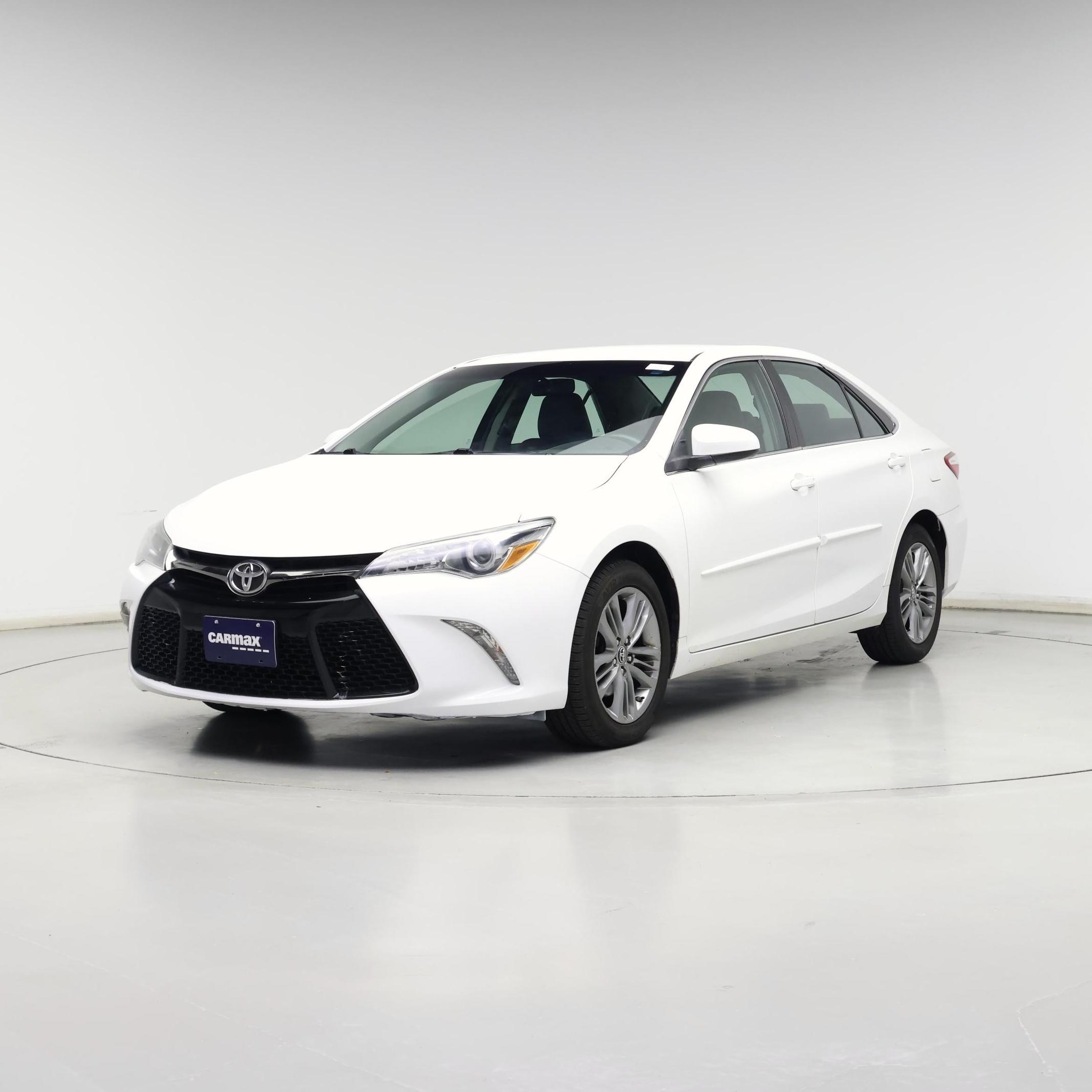 Thumbnail: 2015 Toyota Camry - 4