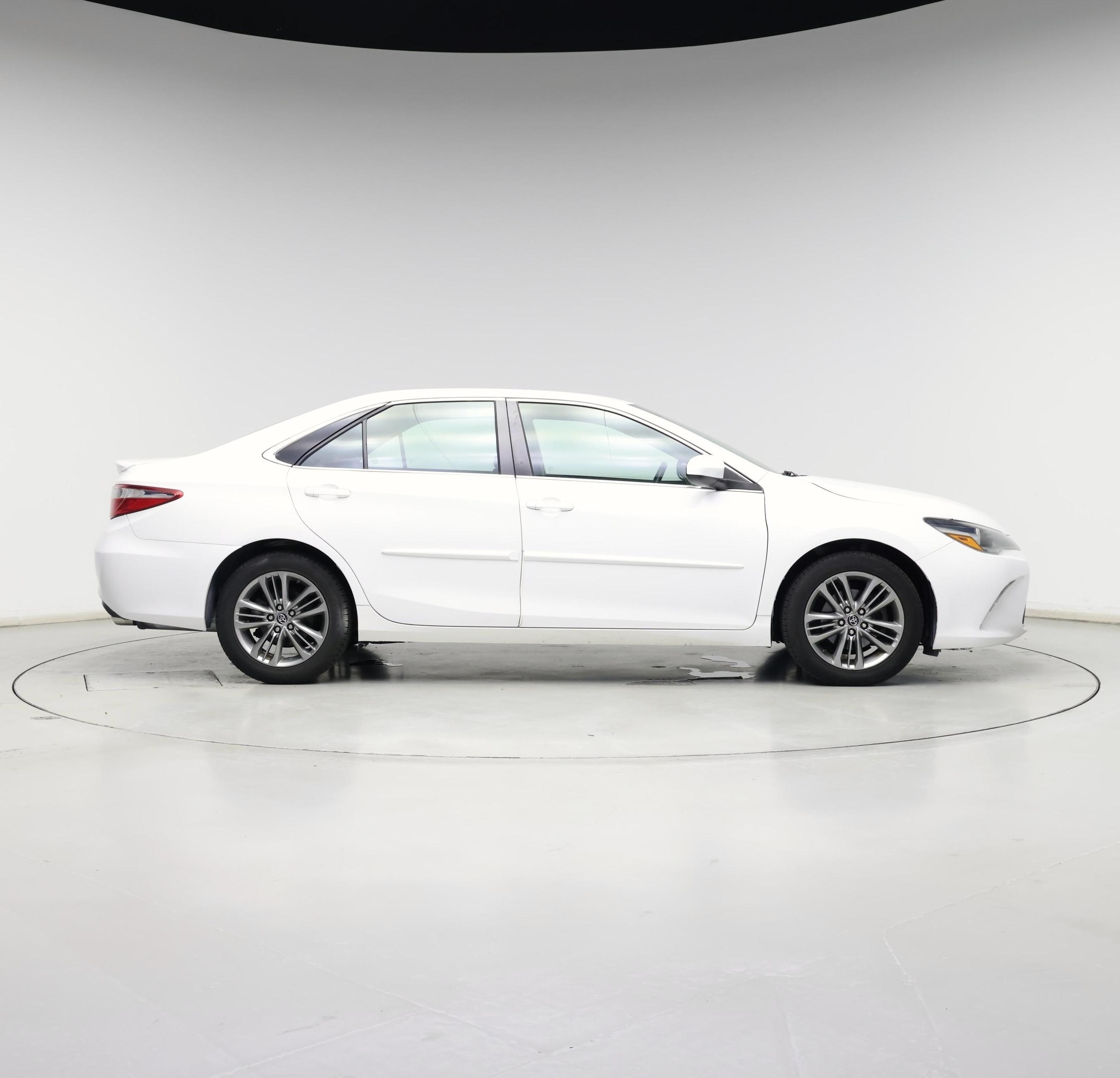 Thumbnail: 2015 Toyota Camry - 7
