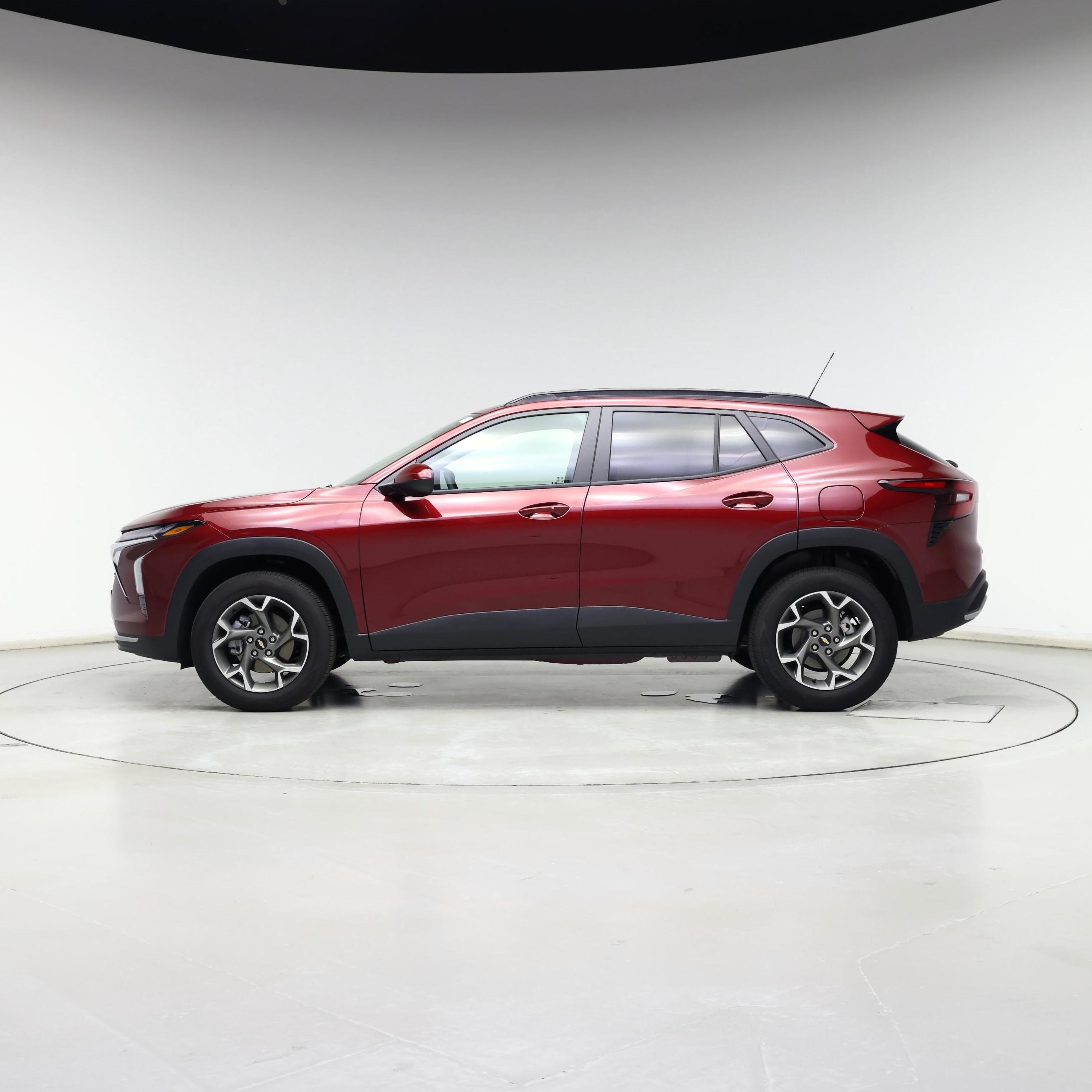 Thumbnail: 2025 Chevrolet Trax - 3