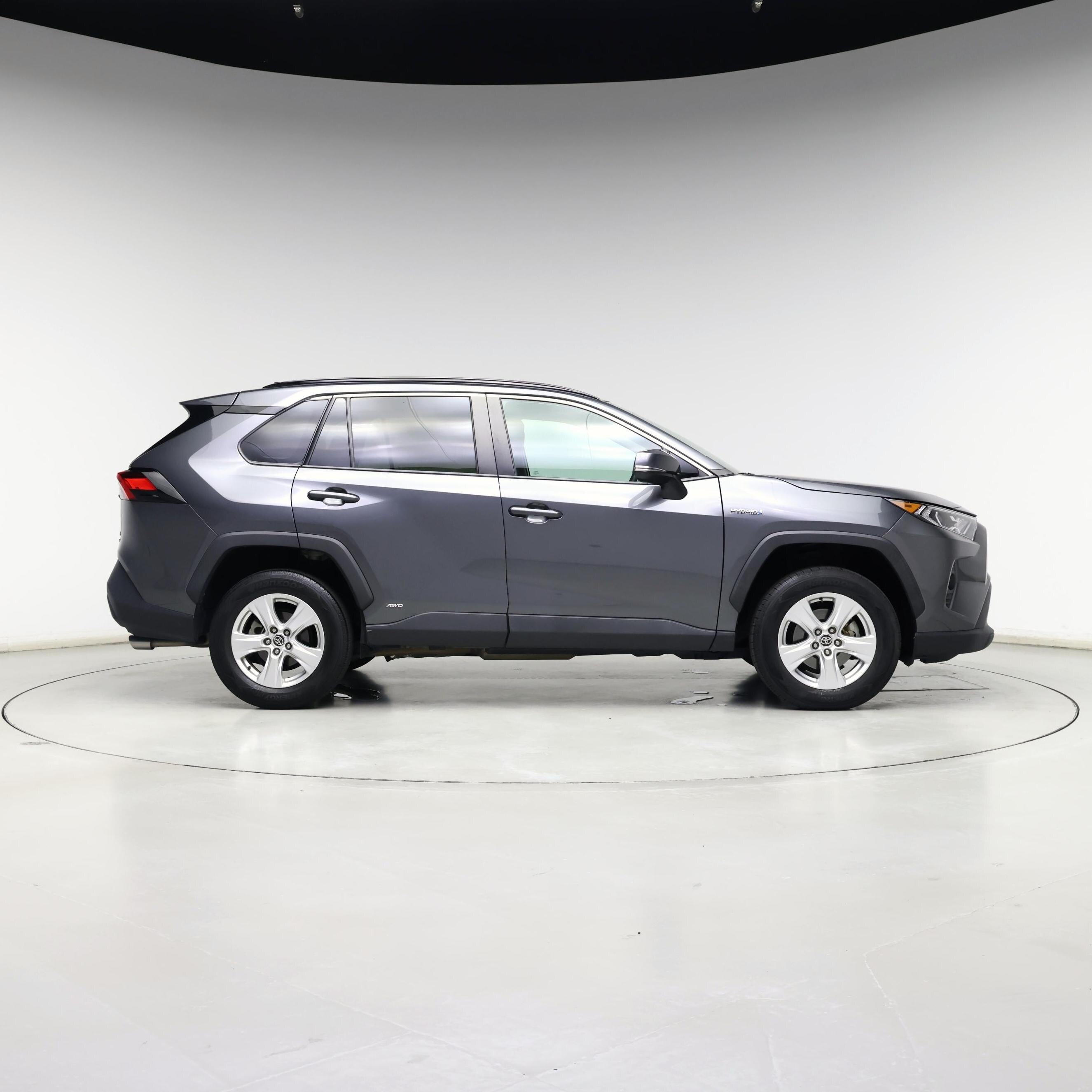 Thumbnail: 2021 Toyota RAV4 - 7