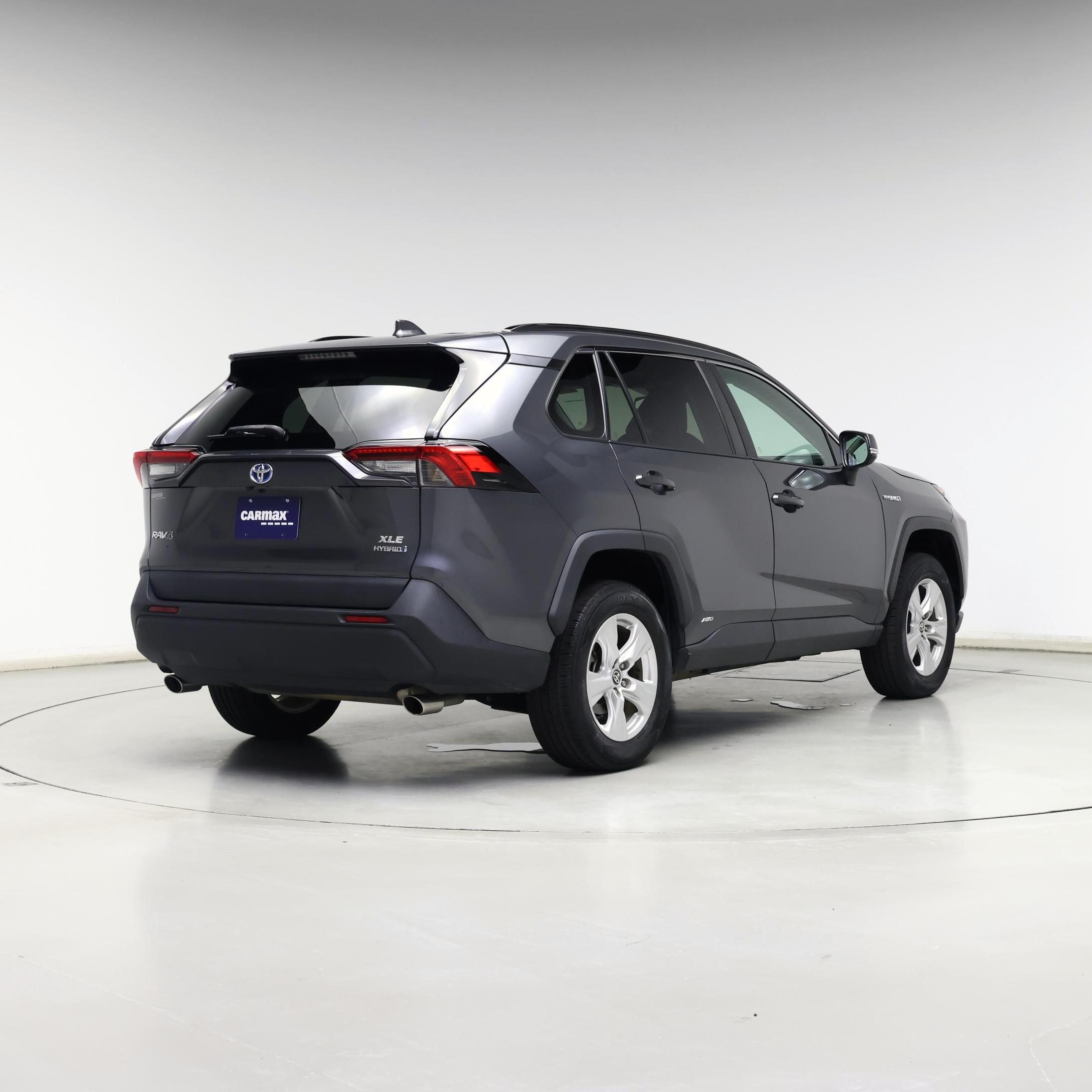 Thumbnail: 2021 Toyota RAV4 - 8