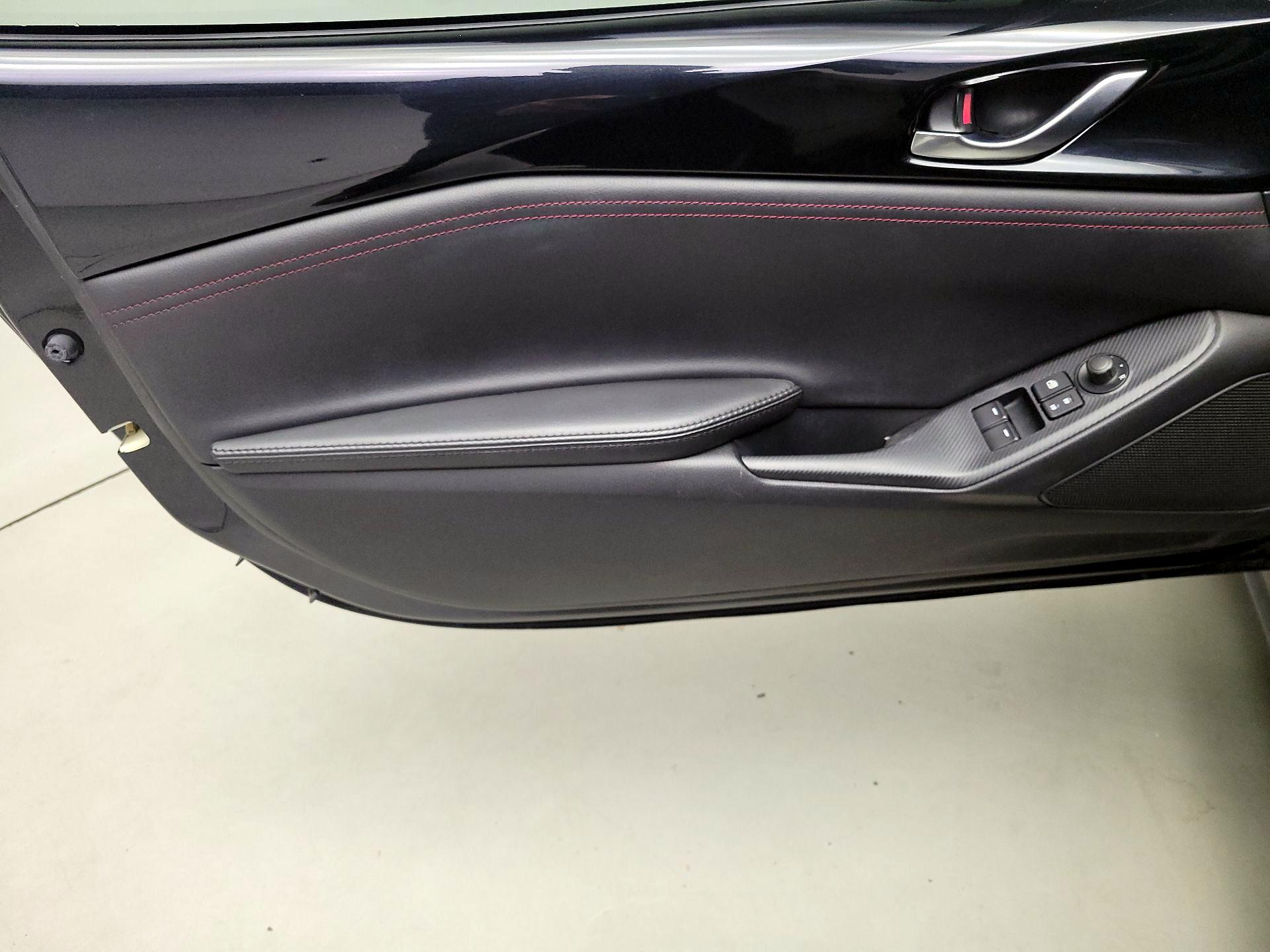 Thumbnail: 2016 Mazda MX-5 Miata - 12