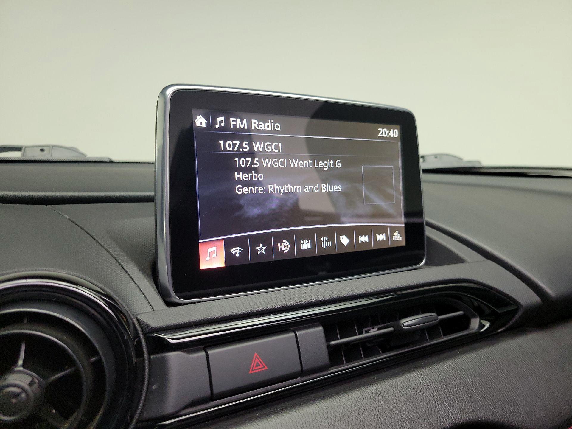 Thumbnail: 2016 Mazda MX-5 Miata - 15