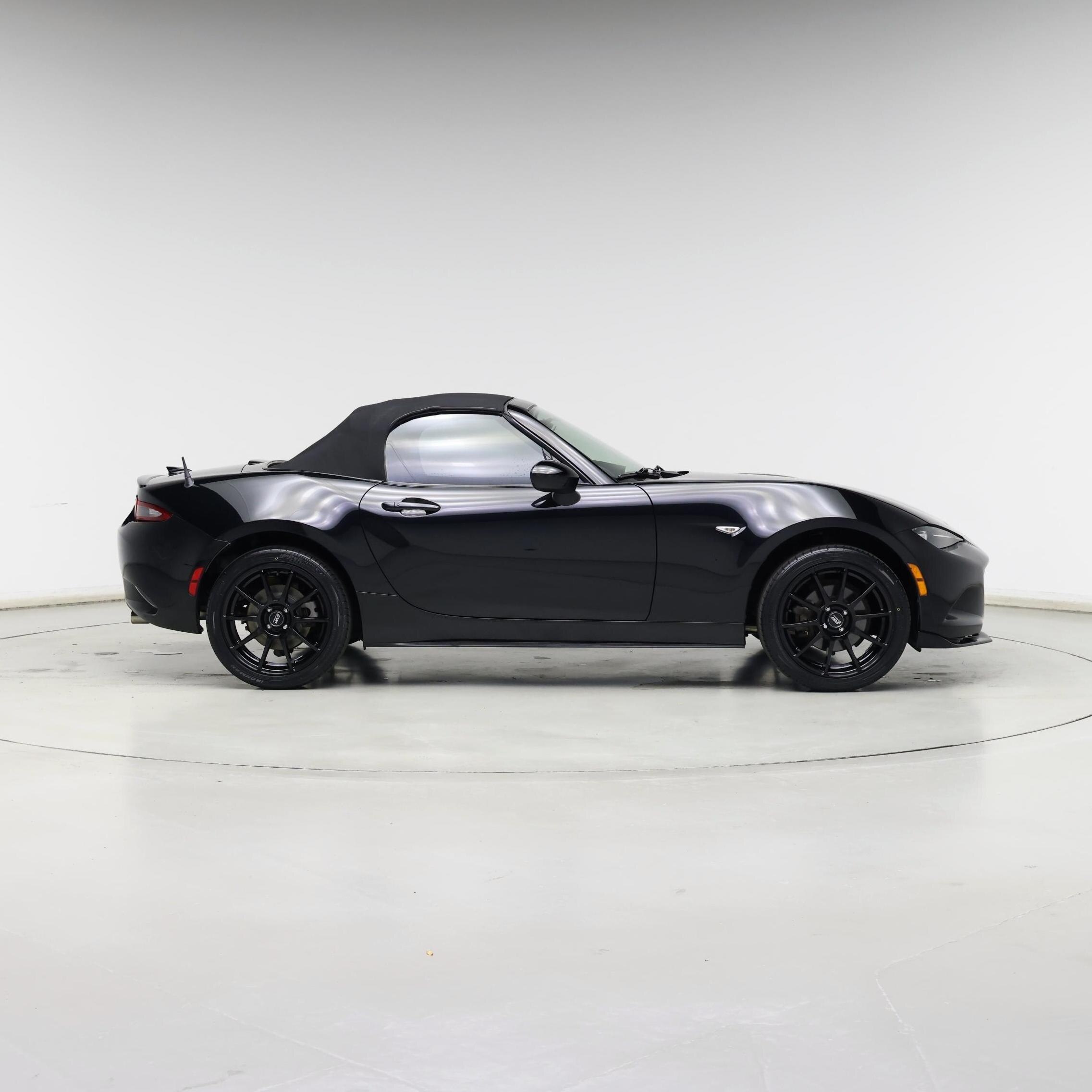 Thumbnail: 2016 Mazda MX-5 Miata - 7