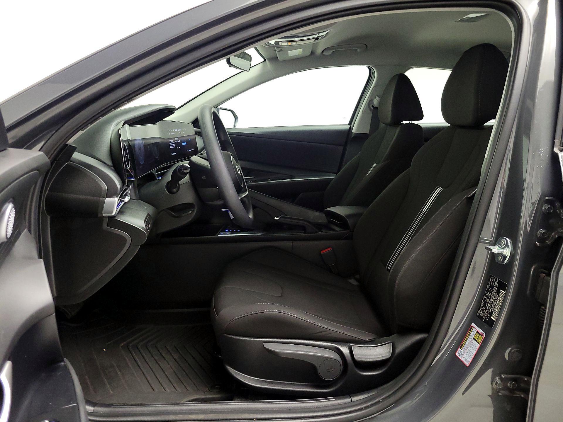 Thumbnail: 2024 Hyundai Elantra - 11