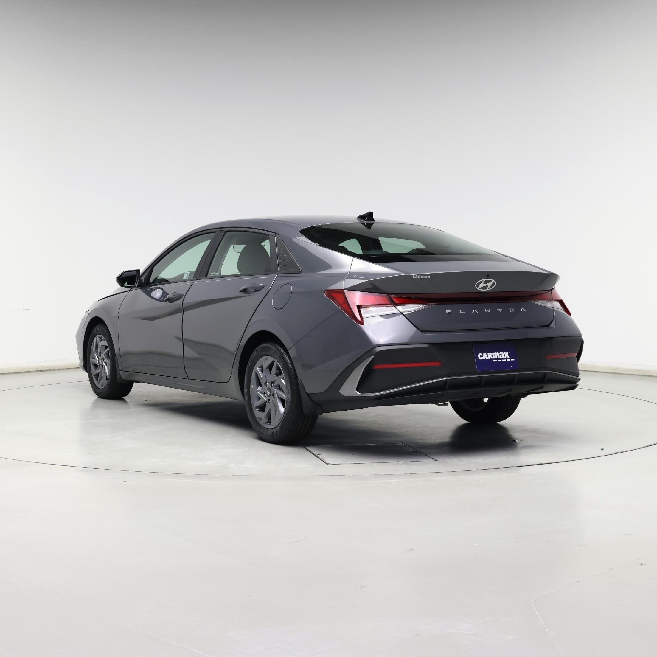 Thumbnail: 2024 Hyundai Elantra - 2