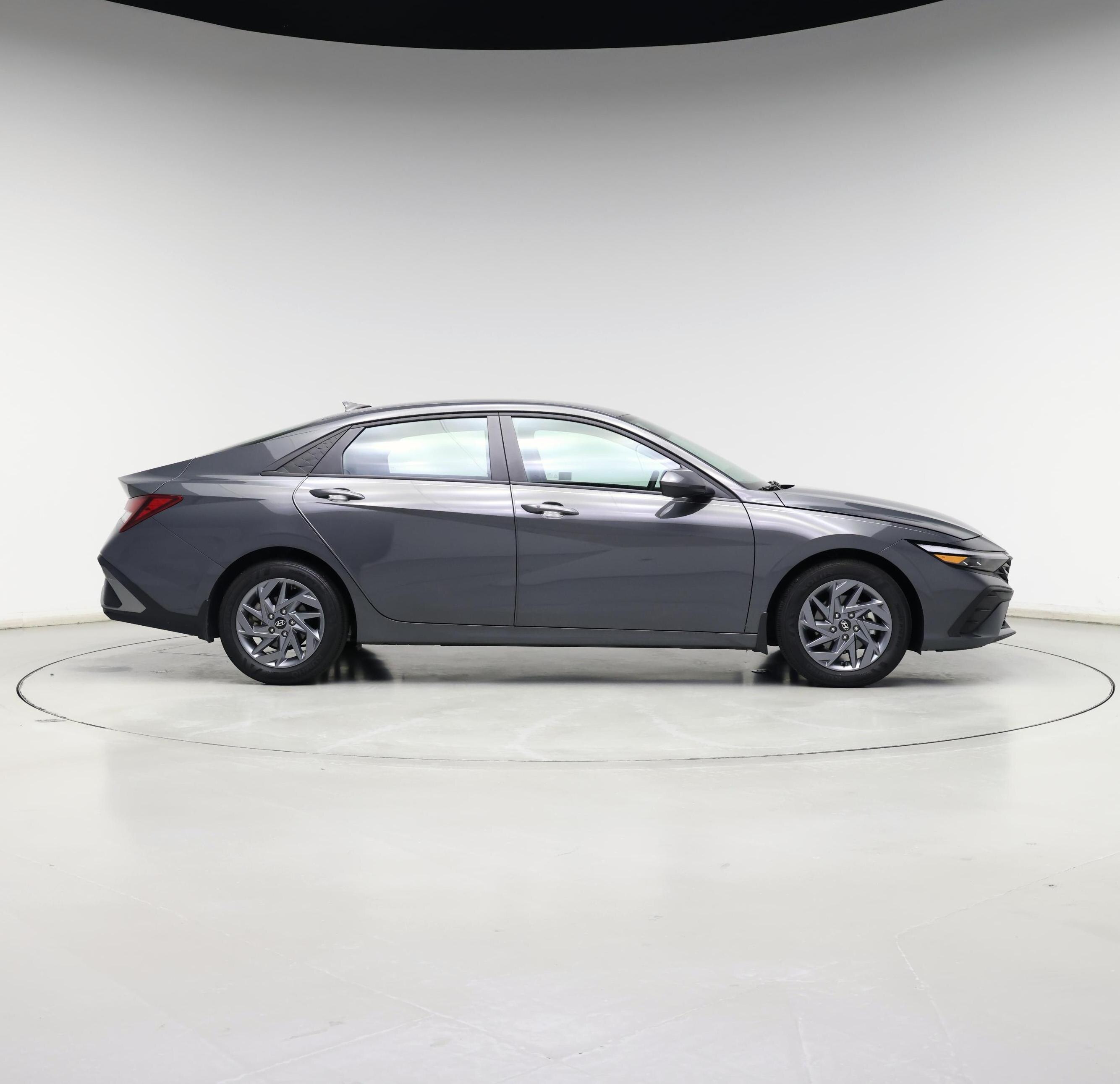 Thumbnail: 2024 Hyundai Elantra - 7
