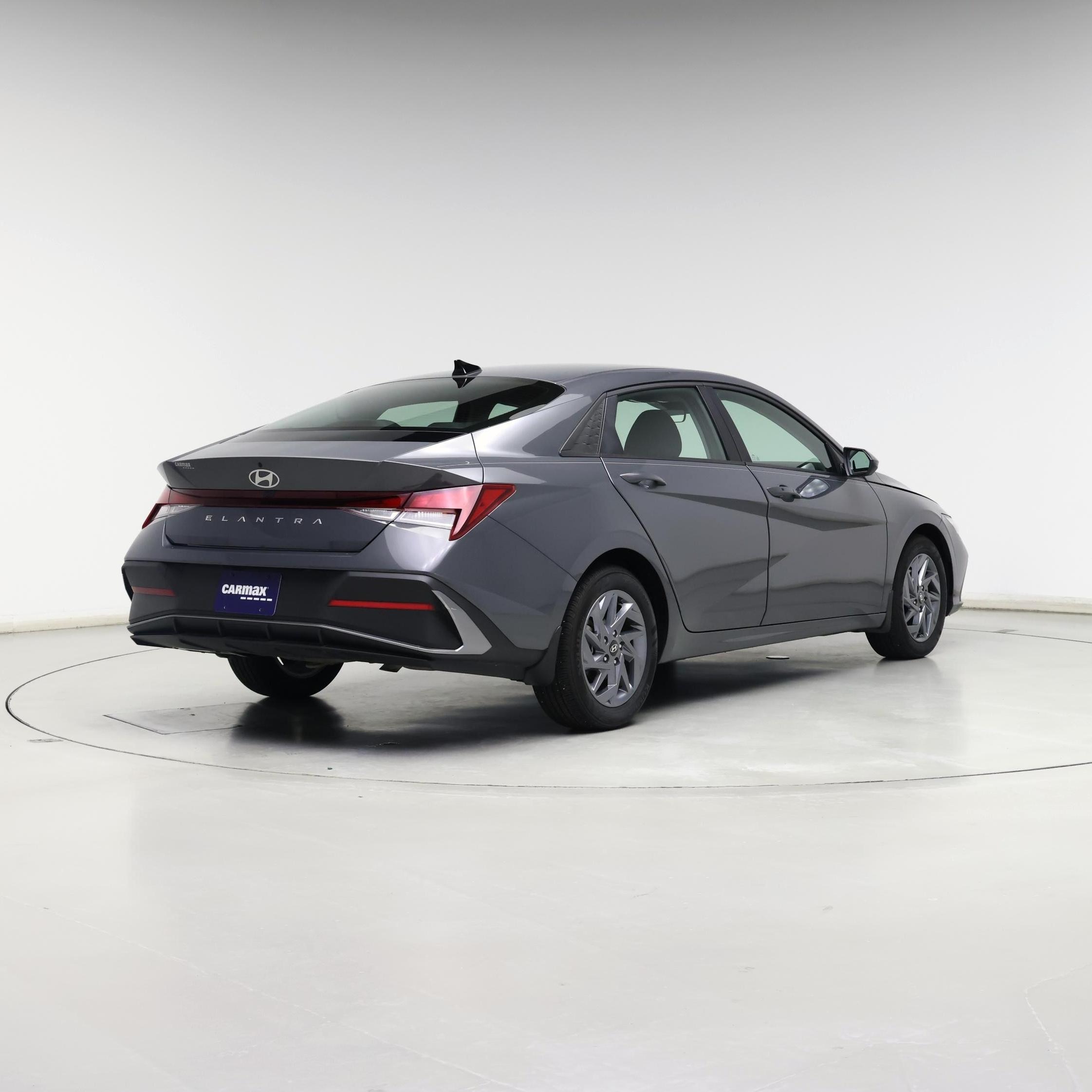 Thumbnail: 2024 Hyundai Elantra - 8