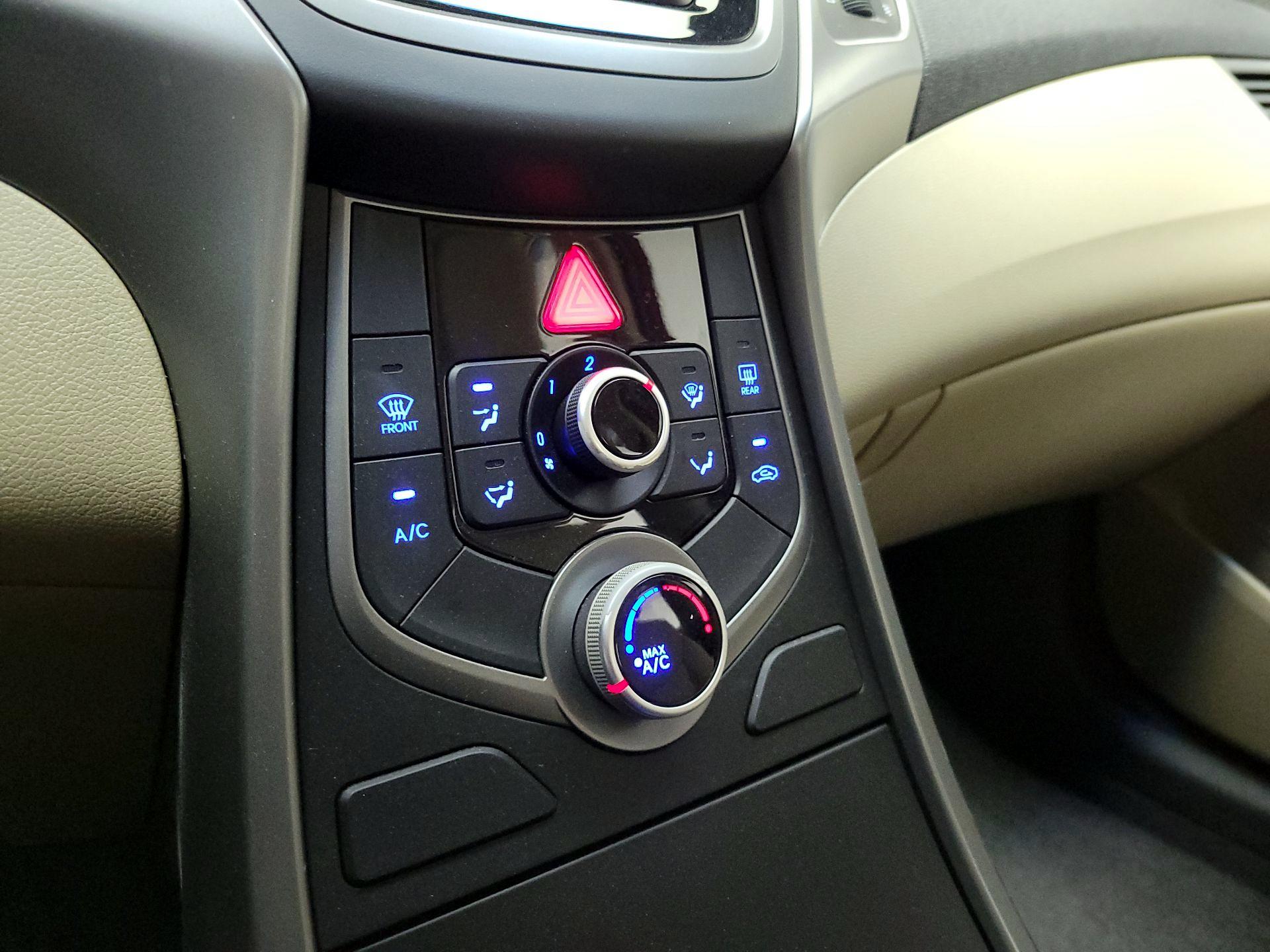 Thumbnail: 2016 Hyundai Elantra - 16