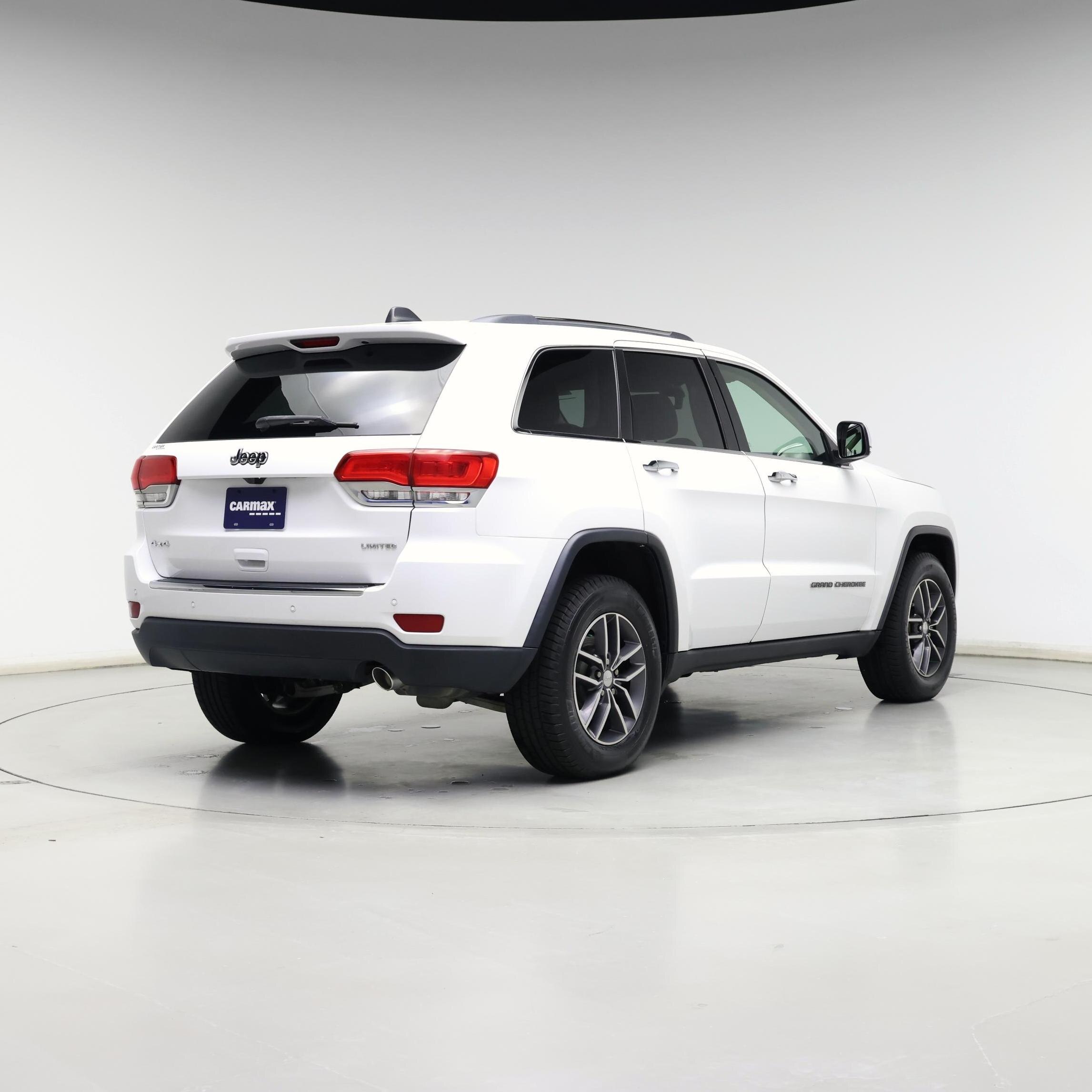 Thumbnail: 2017 Jeep Grand Cherokee - 8