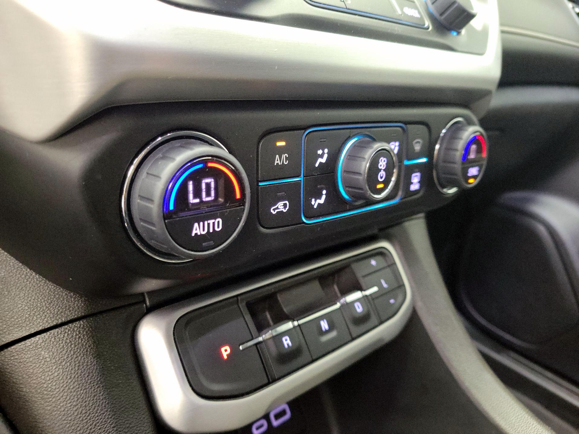 Thumbnail: 2022 GMC Acadia - 16