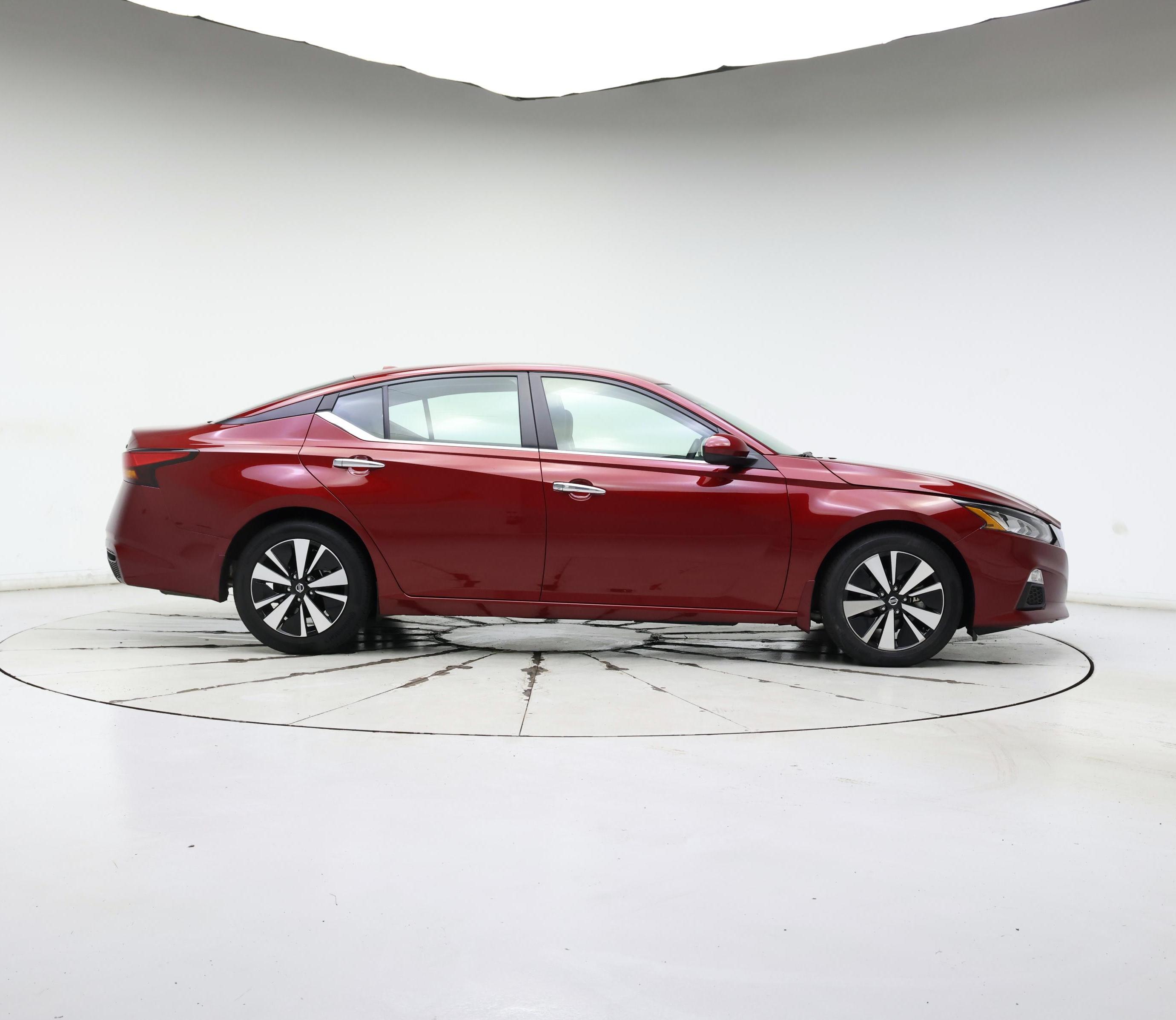 Thumbnail: 2021 Nissan Altima - 7