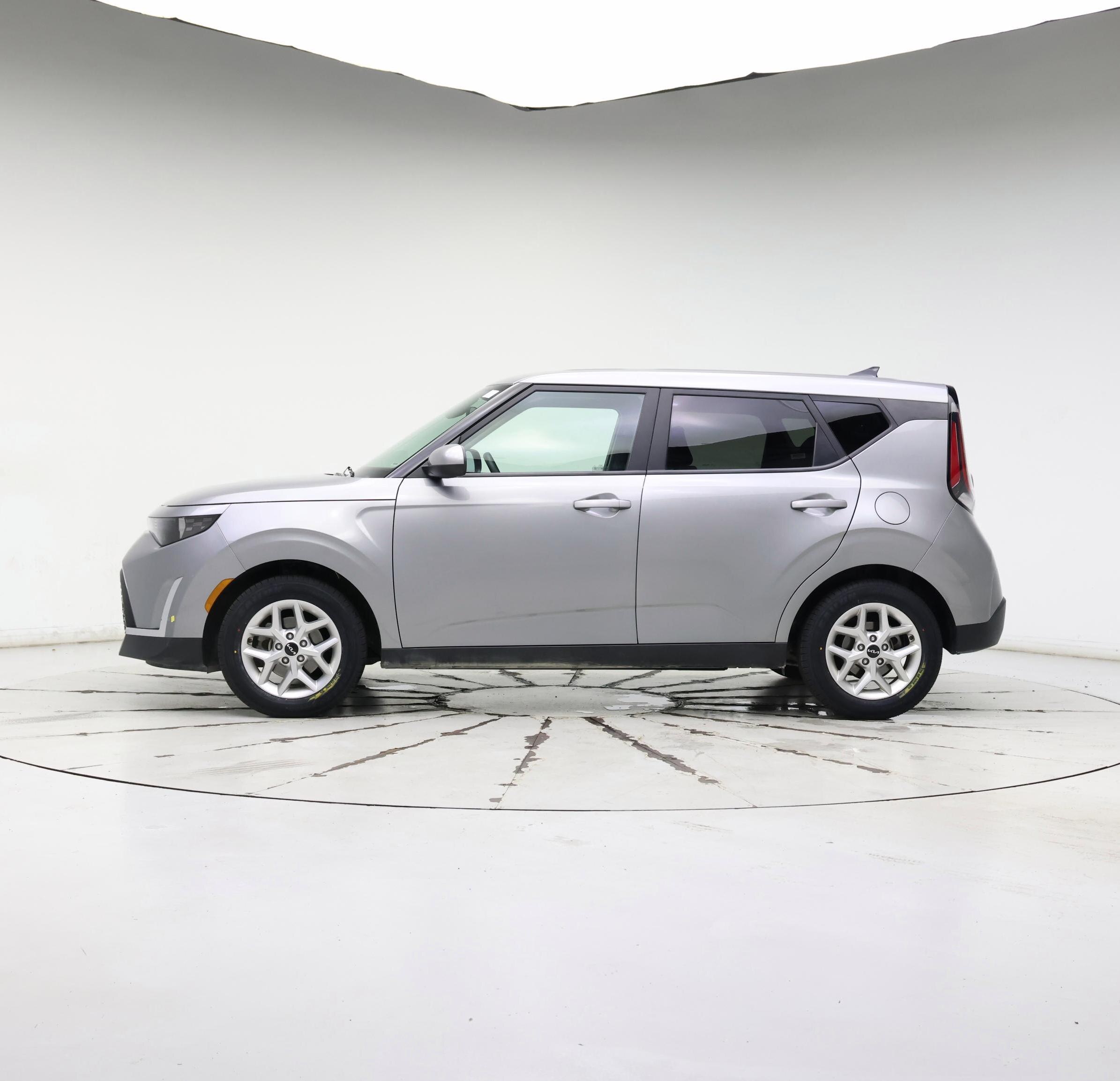 Thumbnail: 2023 Kia Soul - 3