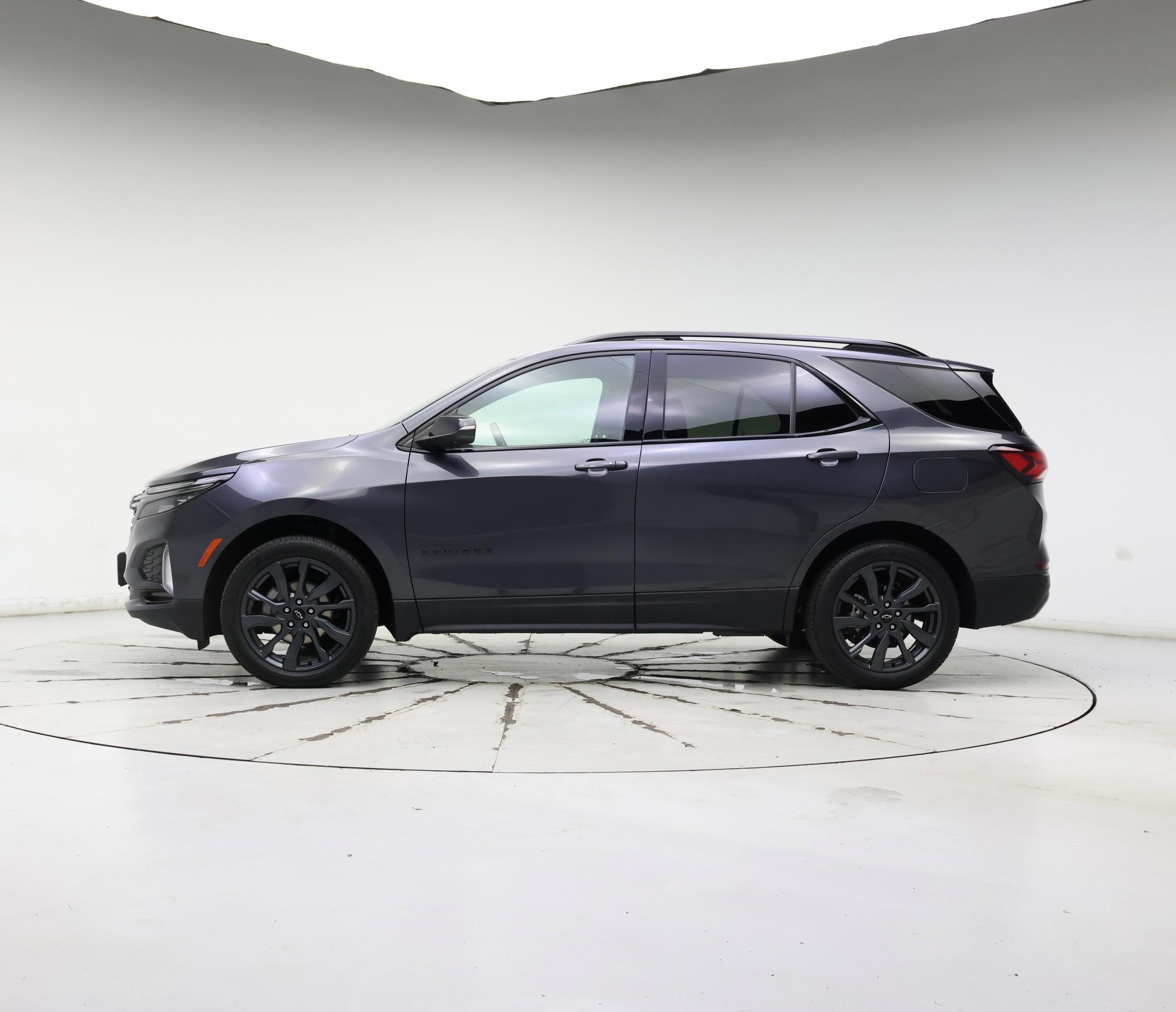 Thumbnail: 2022 Chevrolet Equinox - 3