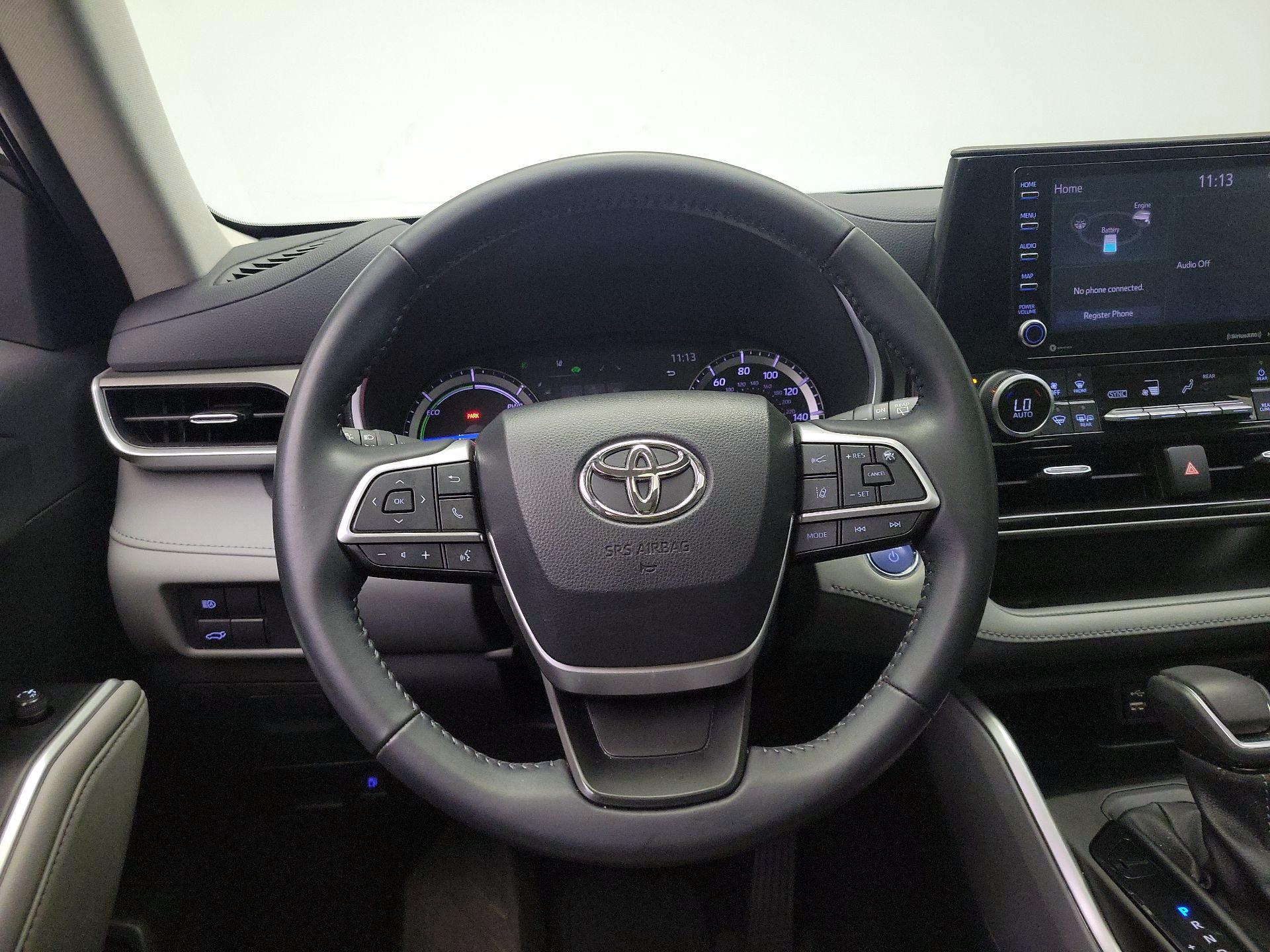 Thumbnail: 2022 Toyota Highlander - 10