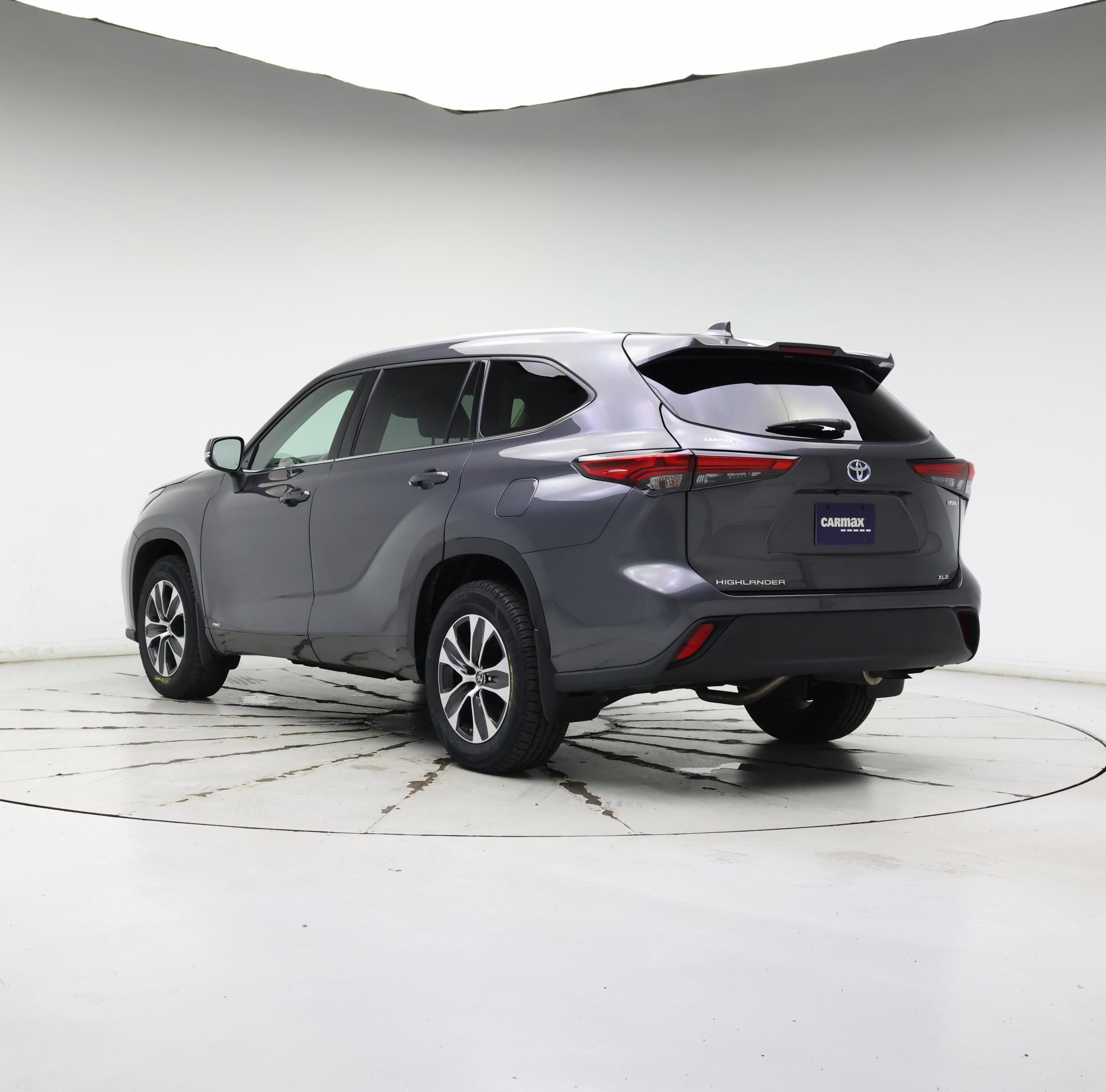 Thumbnail: 2022 Toyota Highlander - 2