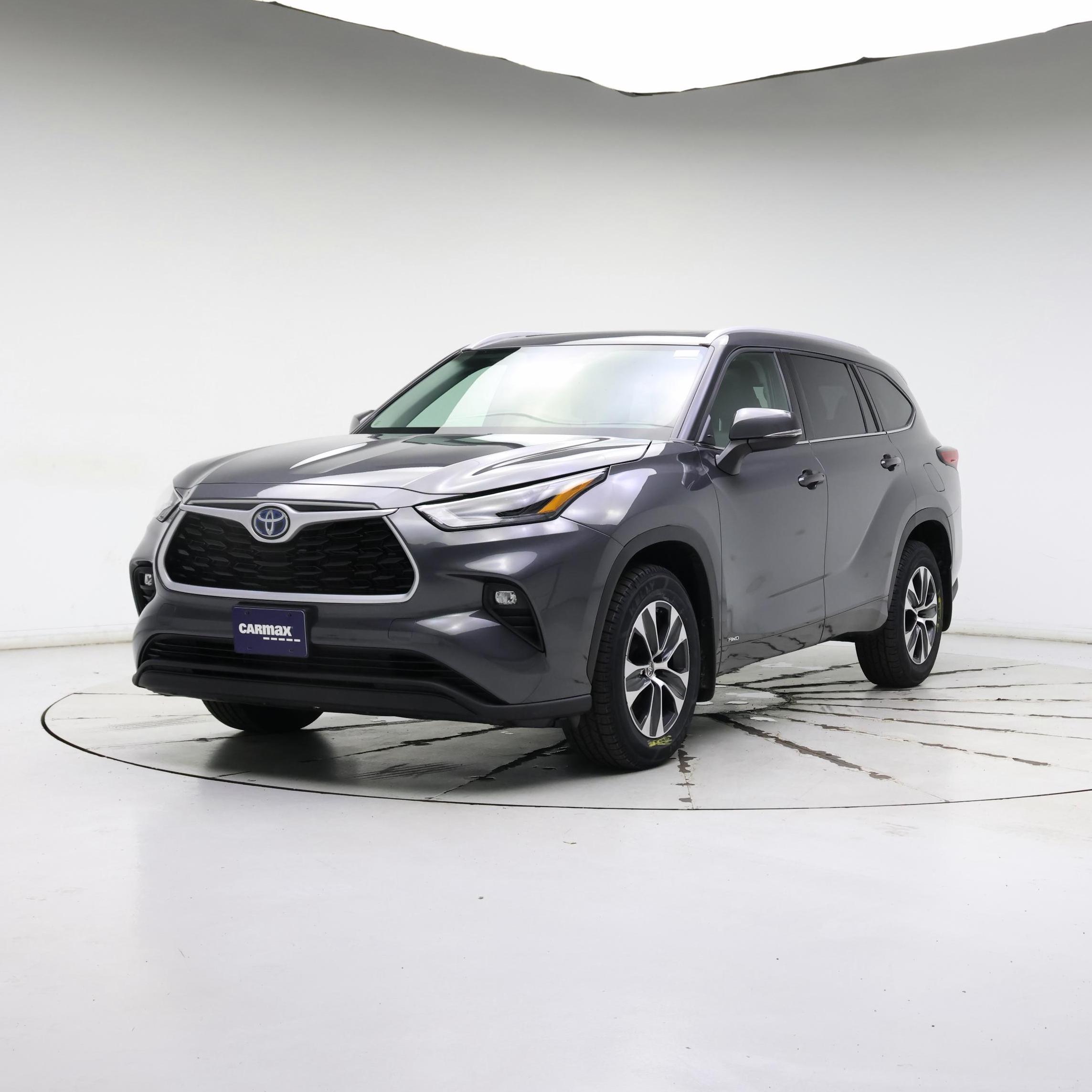 Thumbnail: 2022 Toyota Highlander - 4